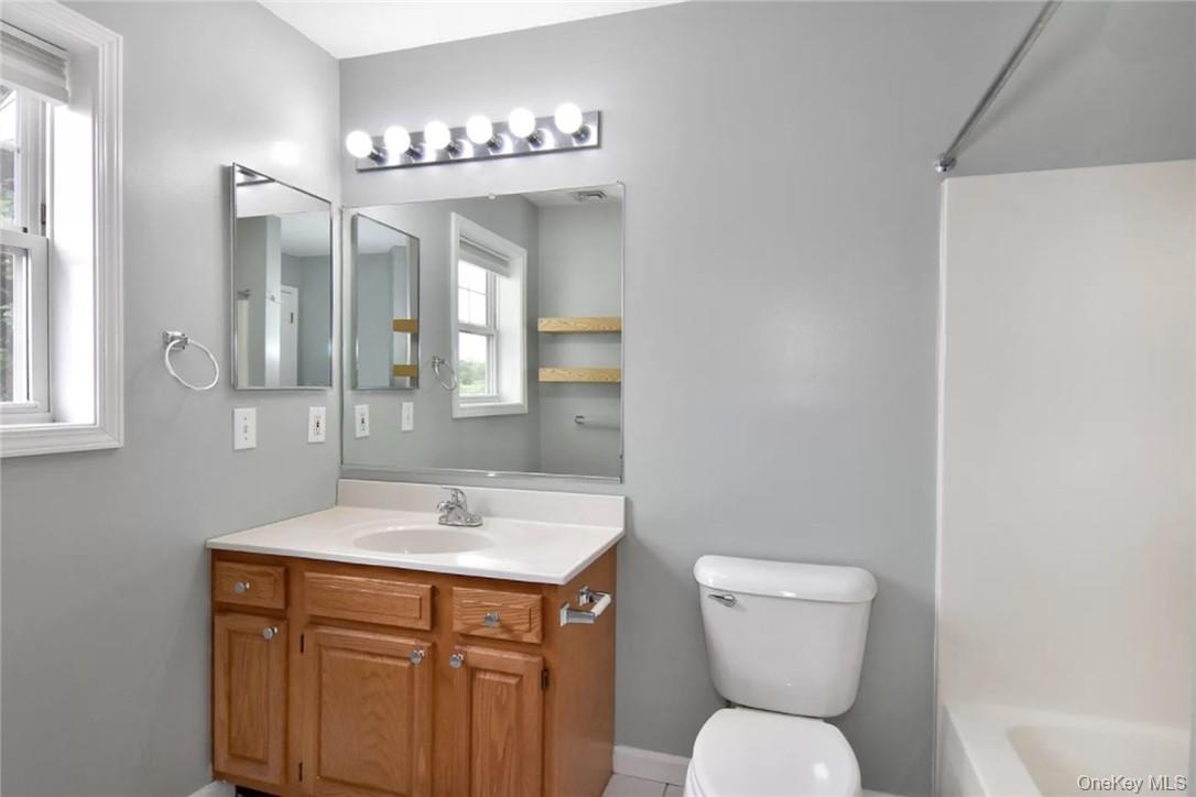 40 Terrace Place Unit: Left
