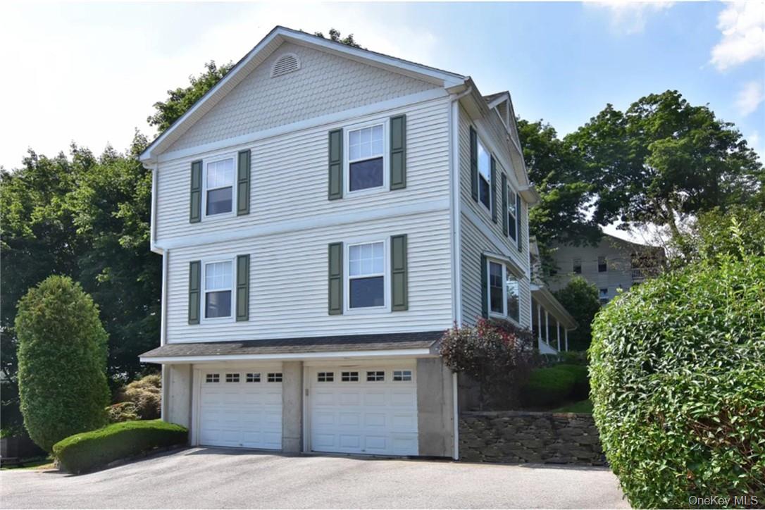 40 Terrace Place Unit: Left