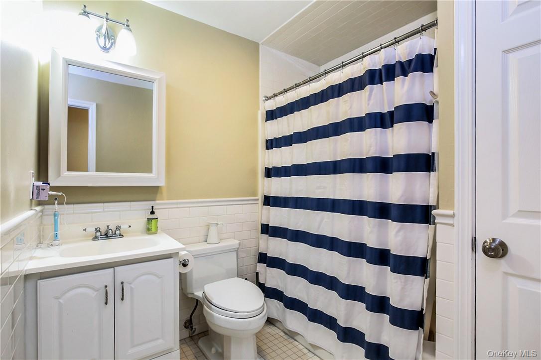 119 Nelson Avenue Unit: 1