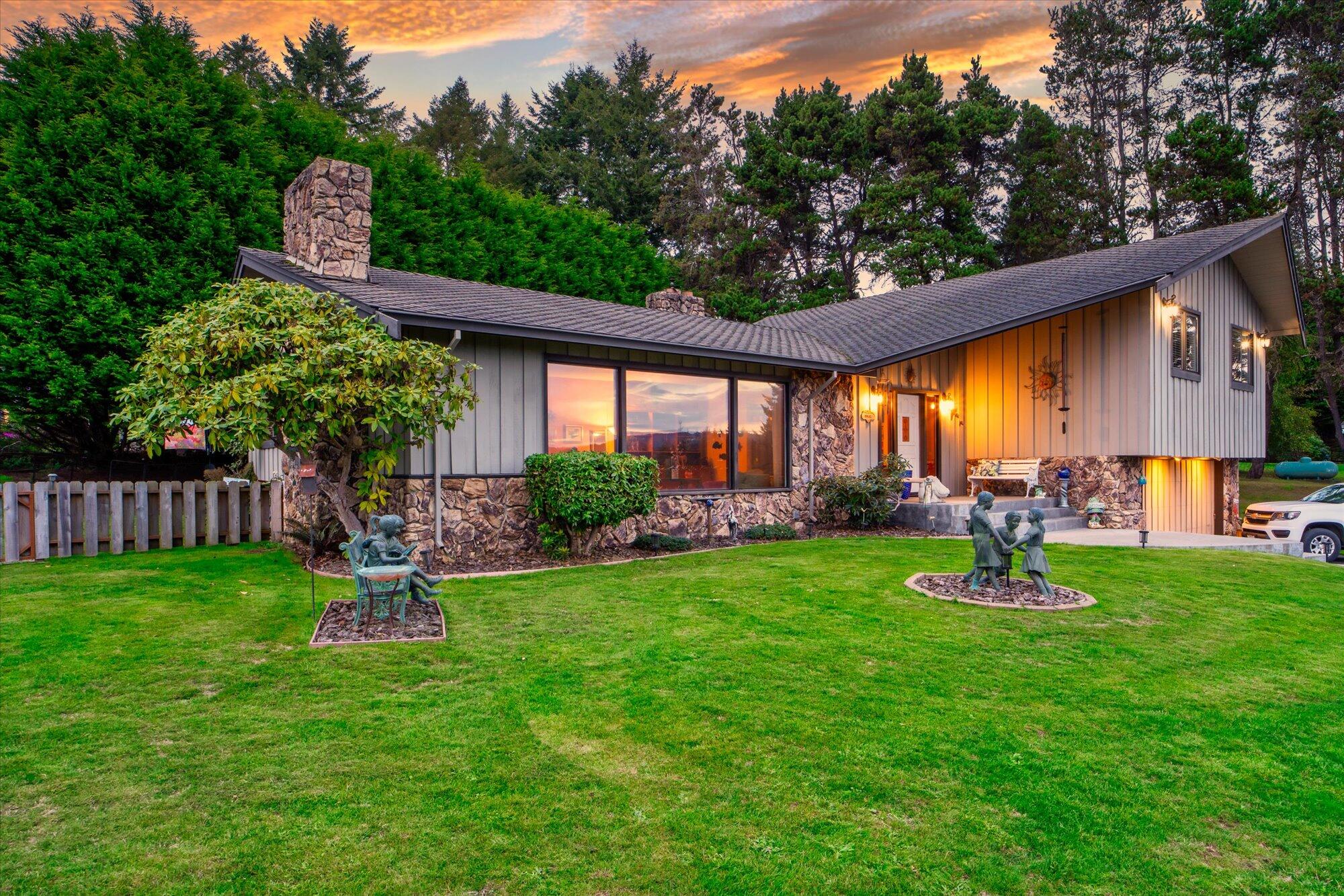 2709 Clay Road, McKinleyville