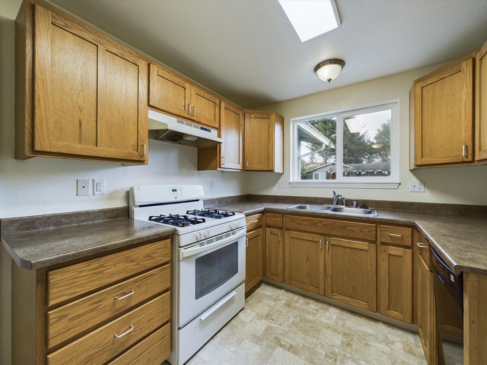 1964 Cypress Court, McKinleyville