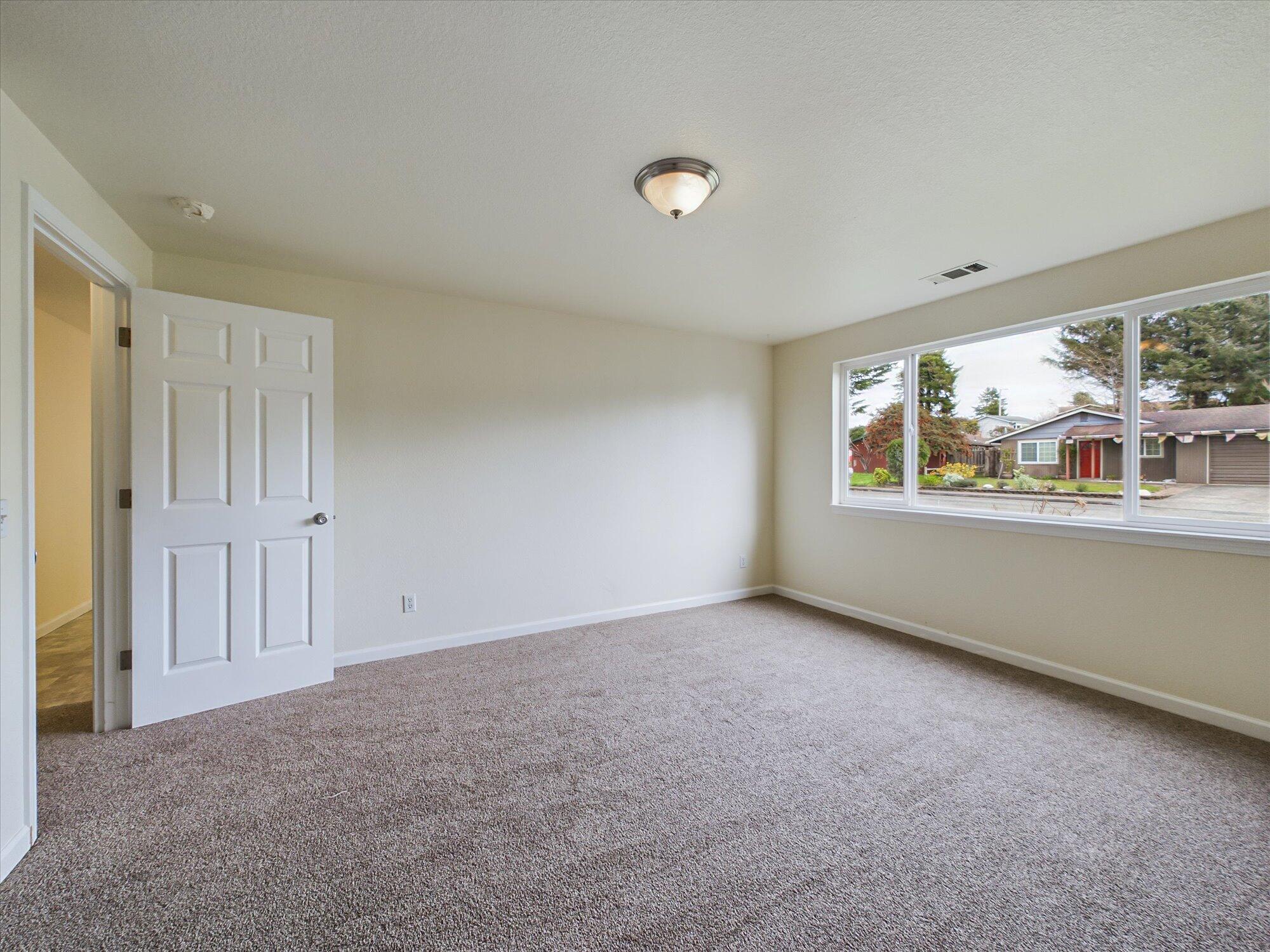 1964 Cypress Court, McKinleyville