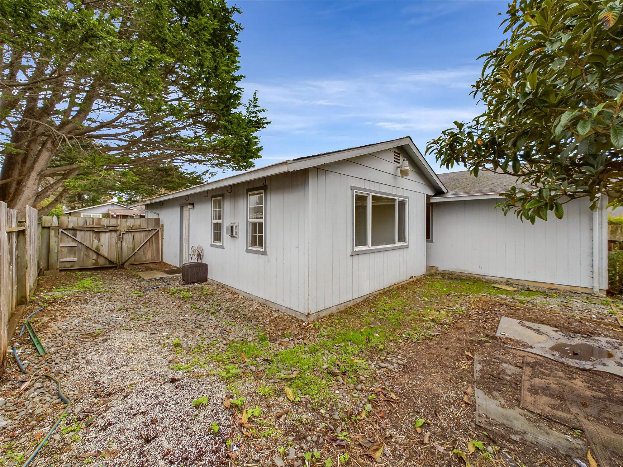 1964 Cypress Court, McKinleyville