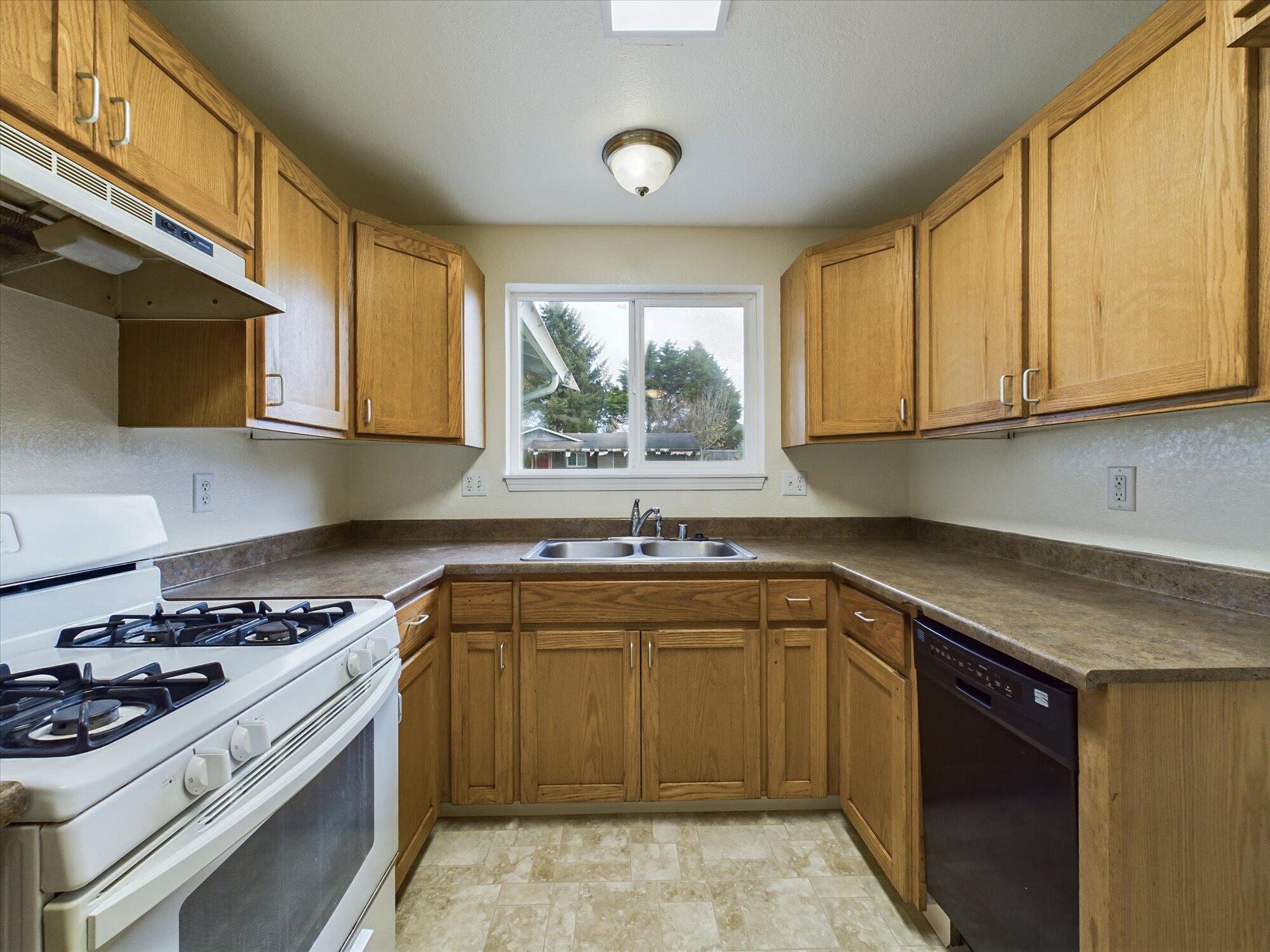 1964 Cypress Court, McKinleyville