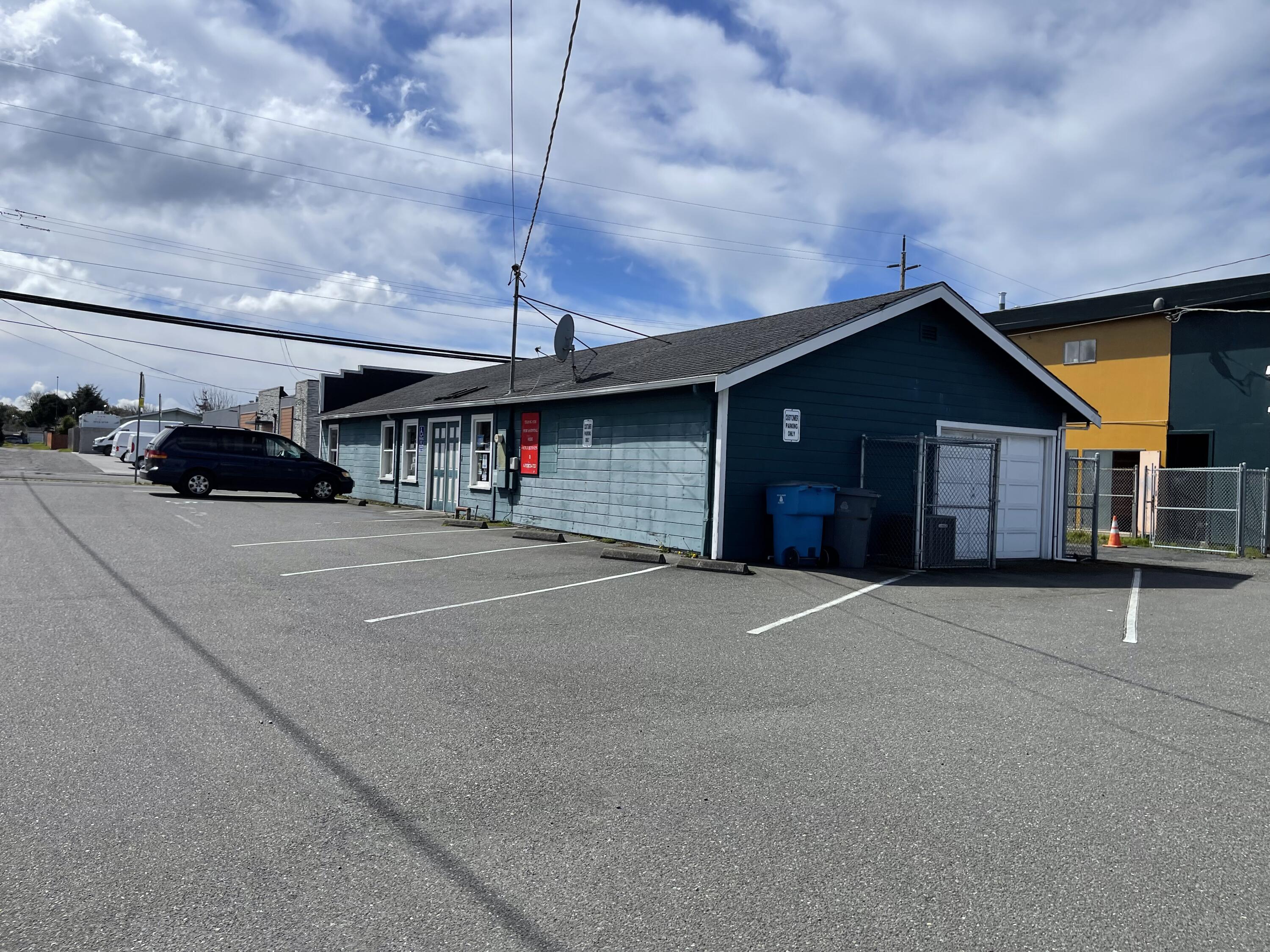 306 W Harris Street