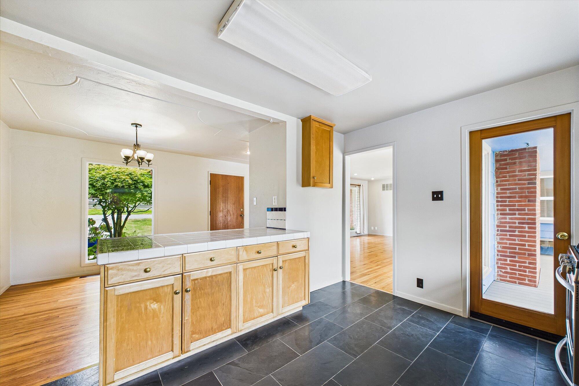 1854 Golf Course Road