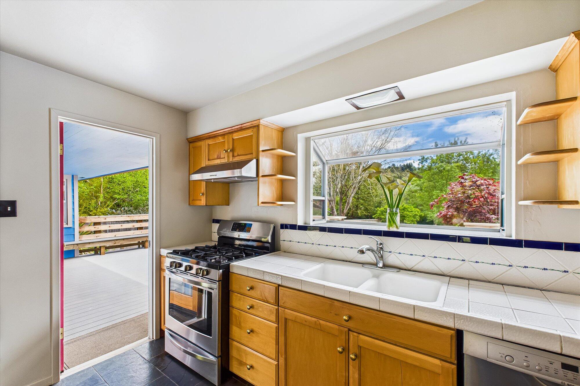 1854 Golf Course Road