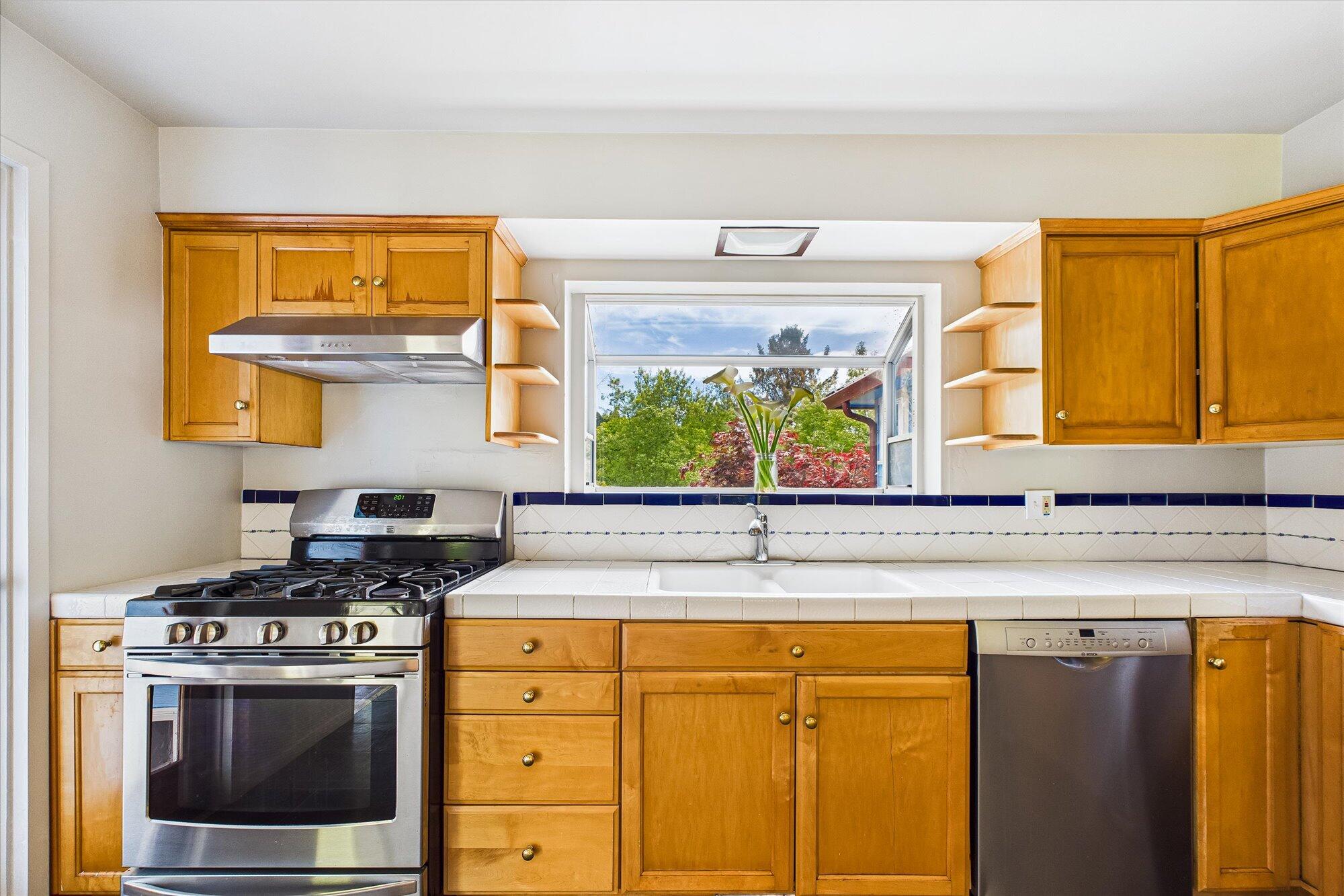 1854 Golf Course Road