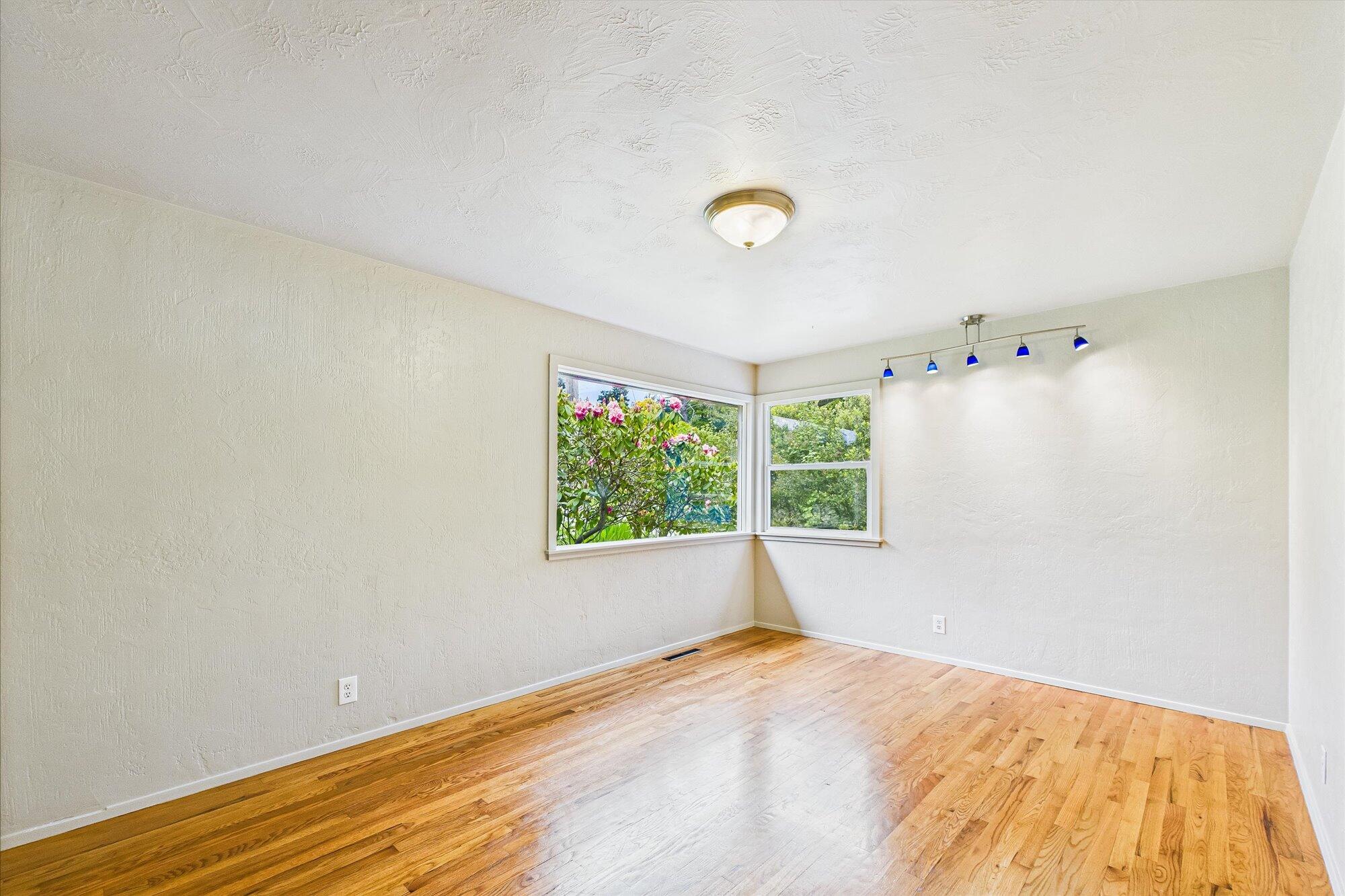 1854 Golf Course Road