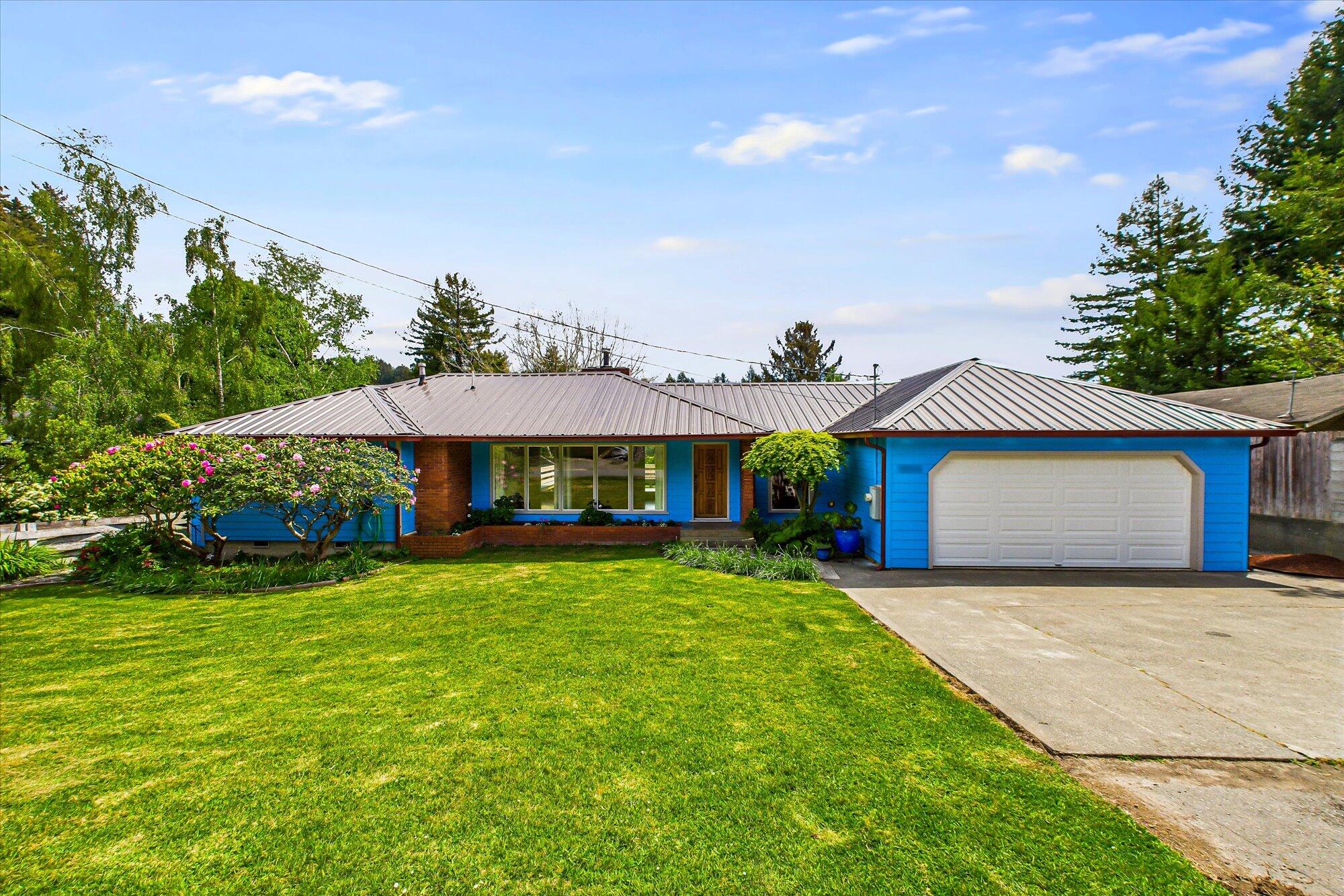 1854 Golf Course Road