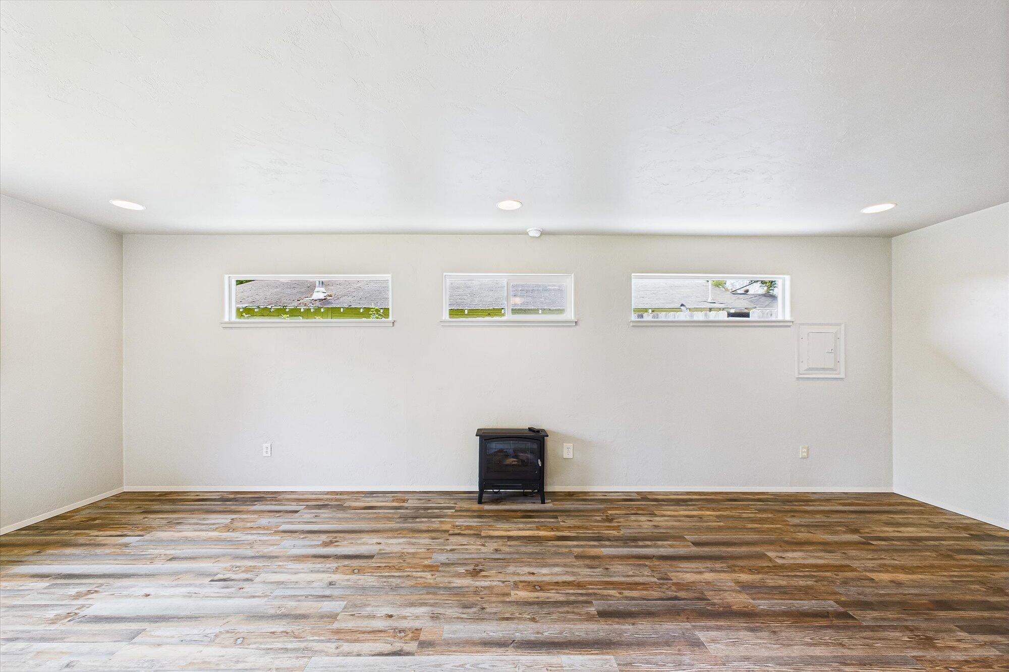 1854 Golf Course Road