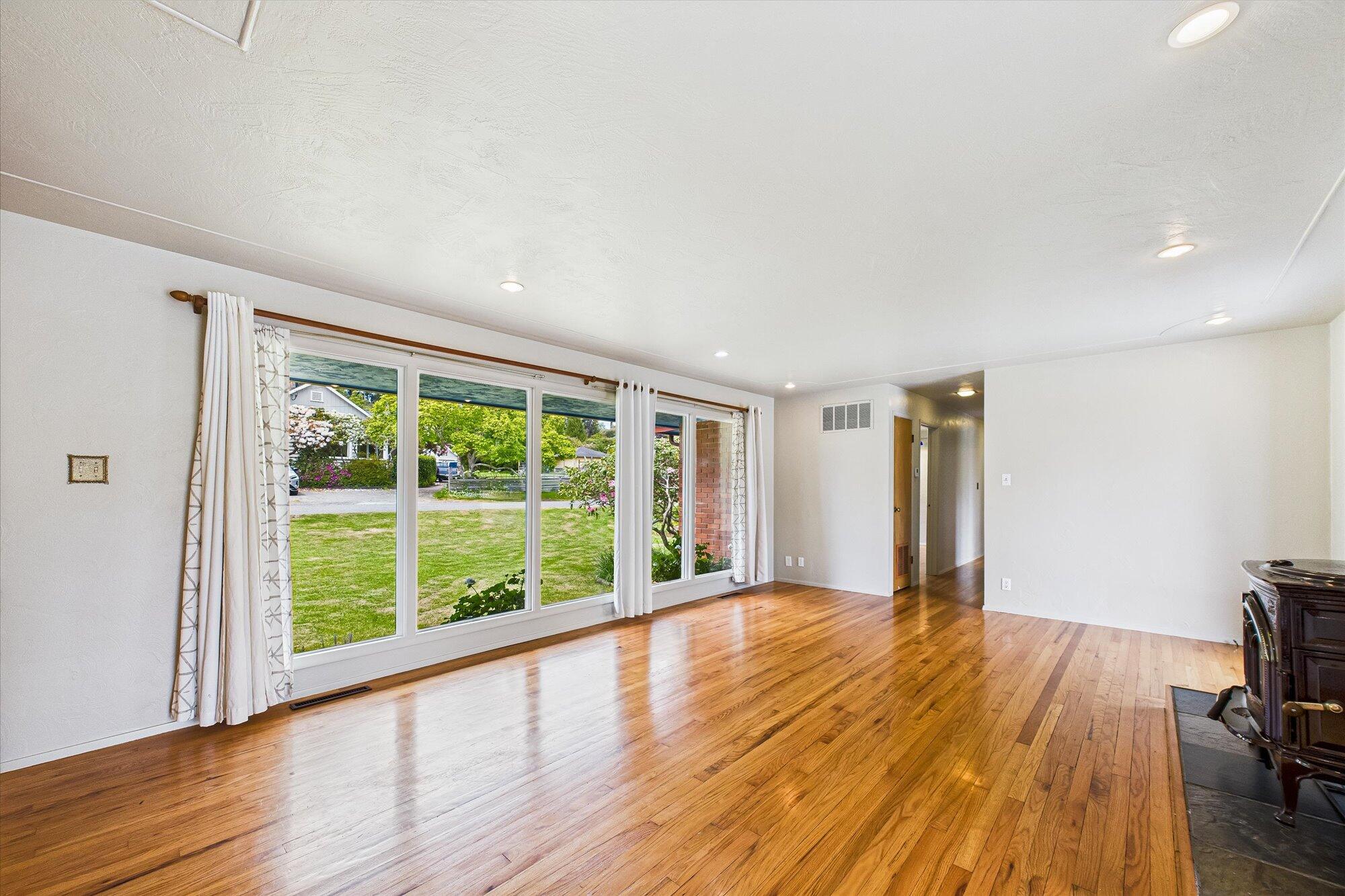 1854 Golf Course Road