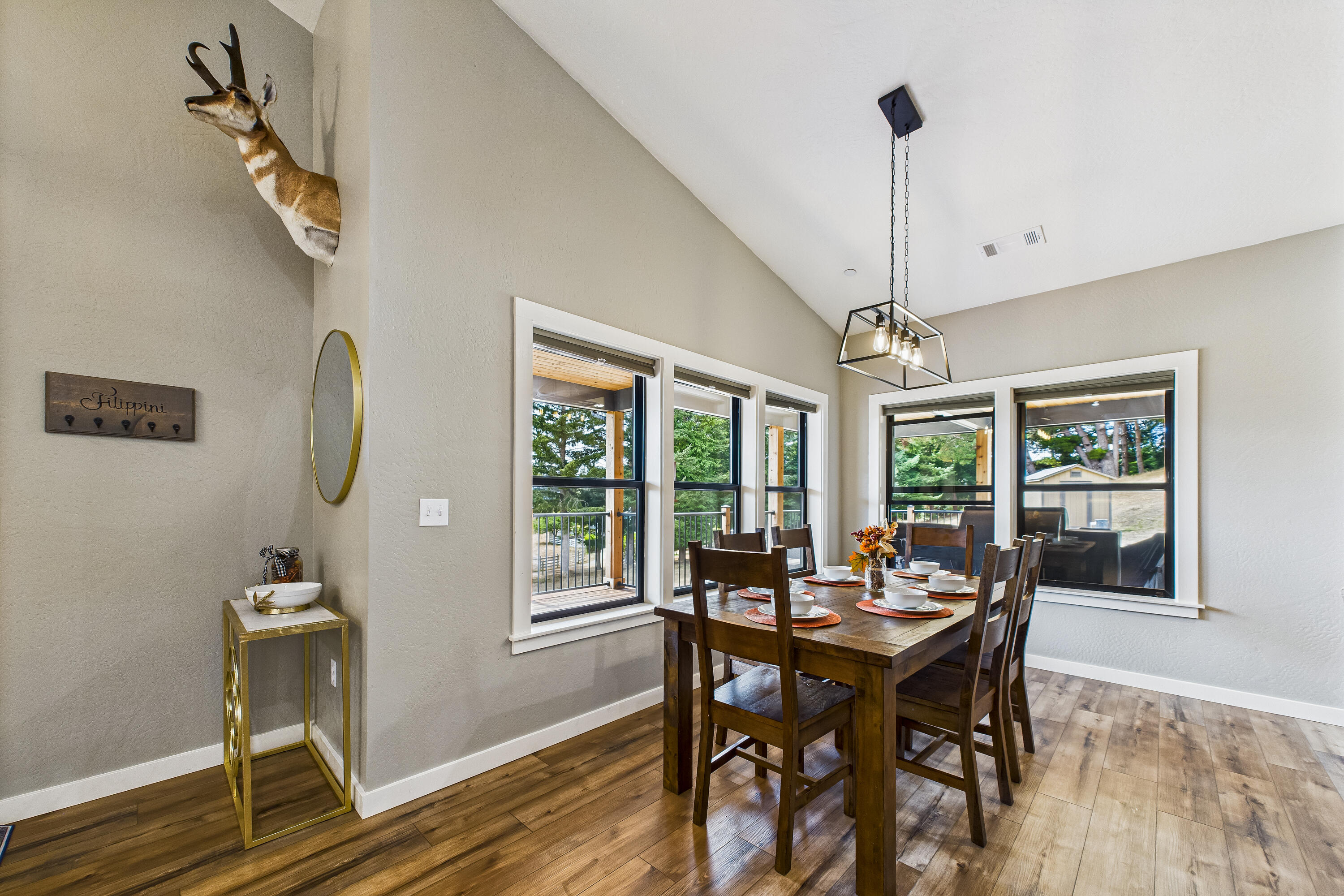 3092 Willis Lane