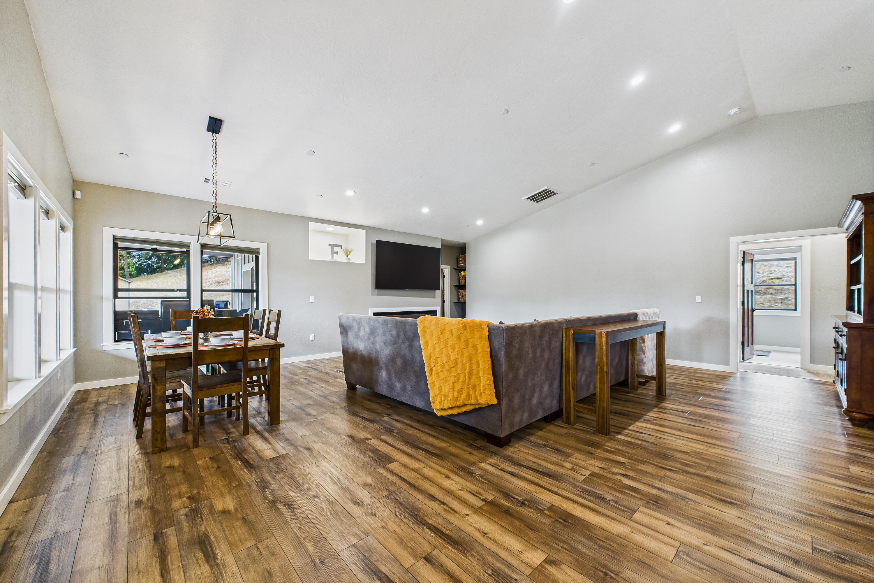 3092 Willis Lane