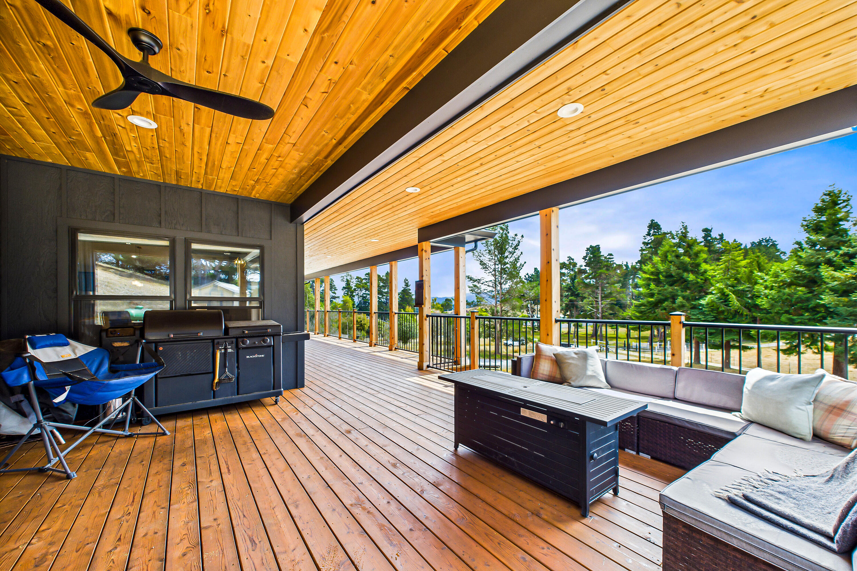 3092 Willis Lane