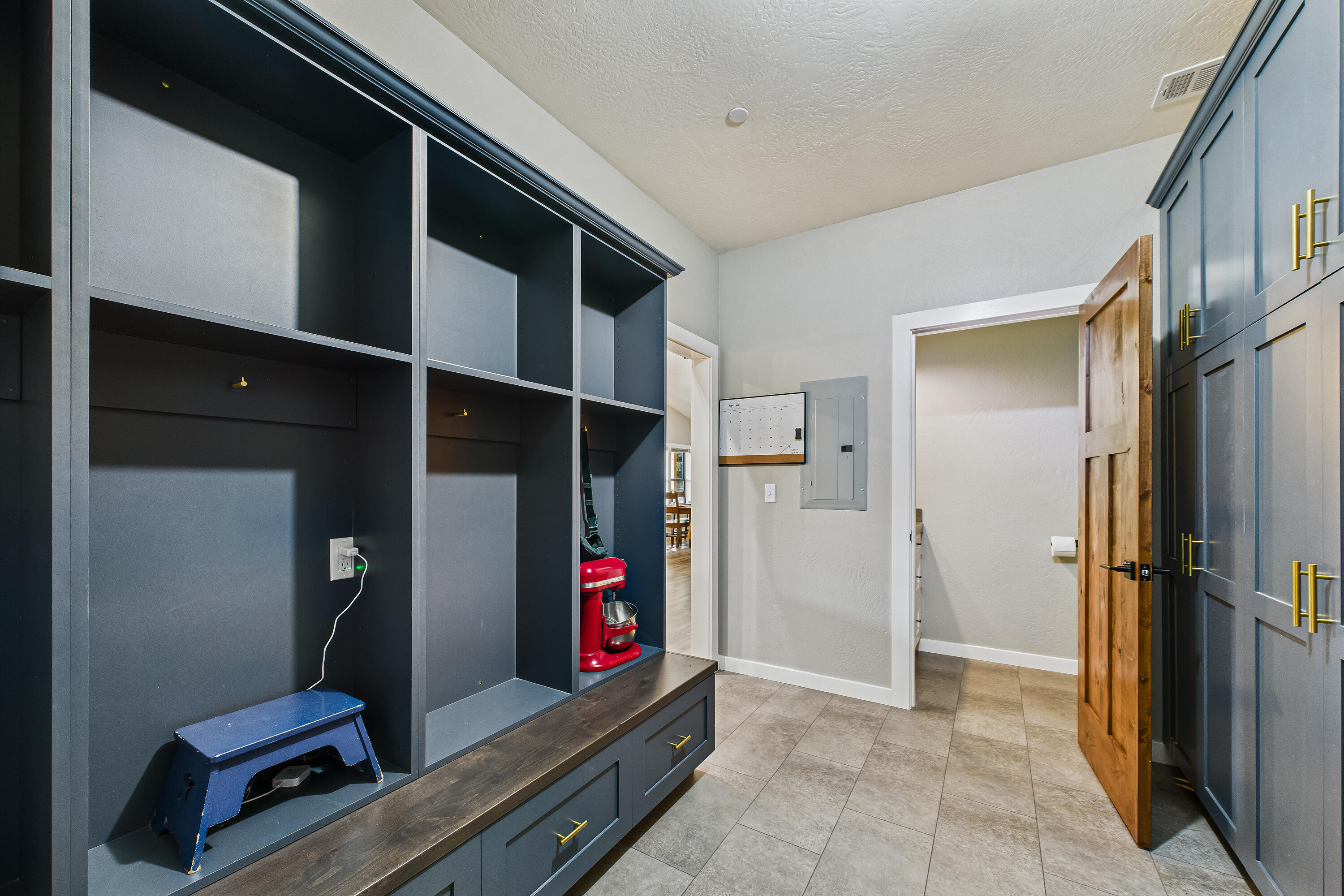 3092 Willis Lane