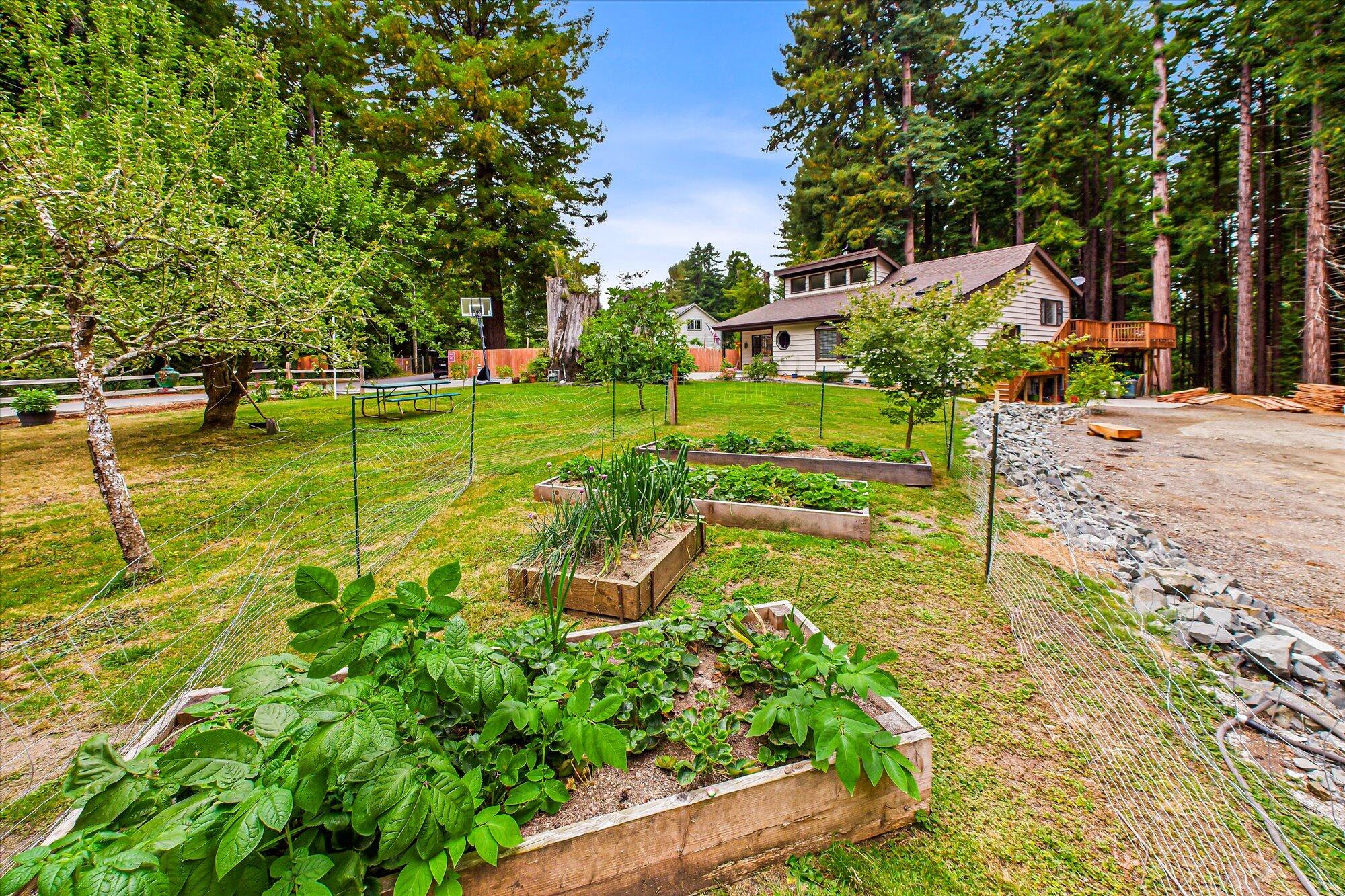 4985 Cummings Road