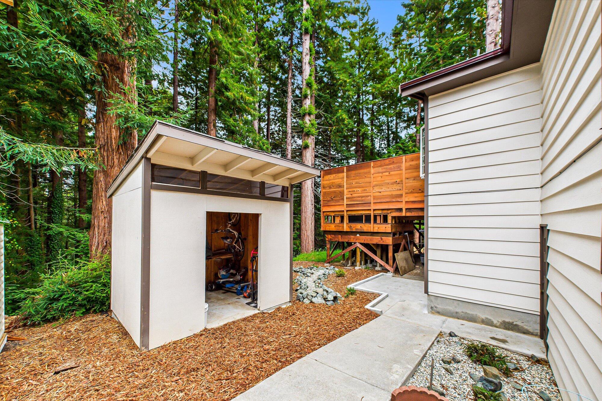 4985 Cummings Road