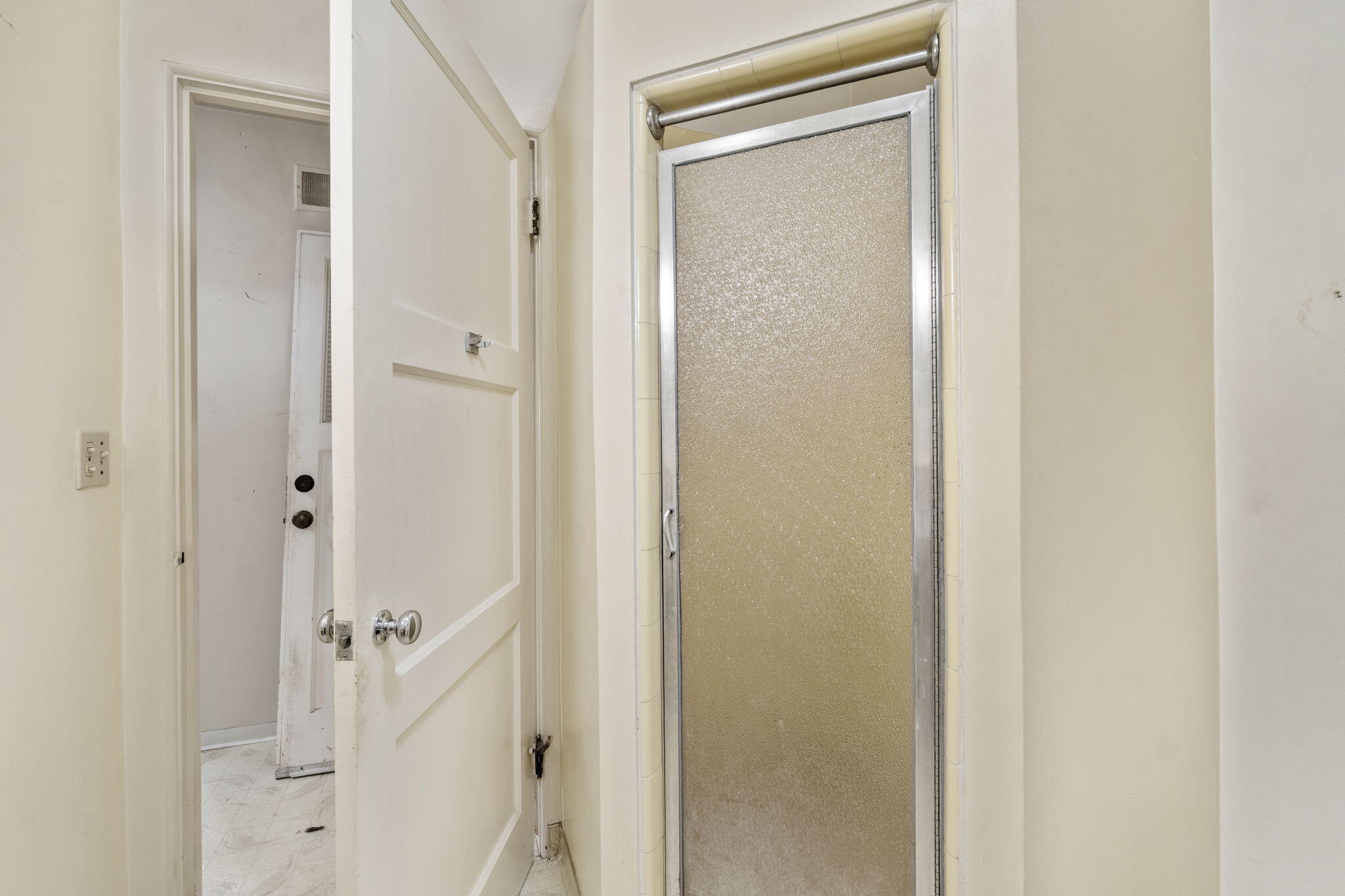 2733 G Street Street