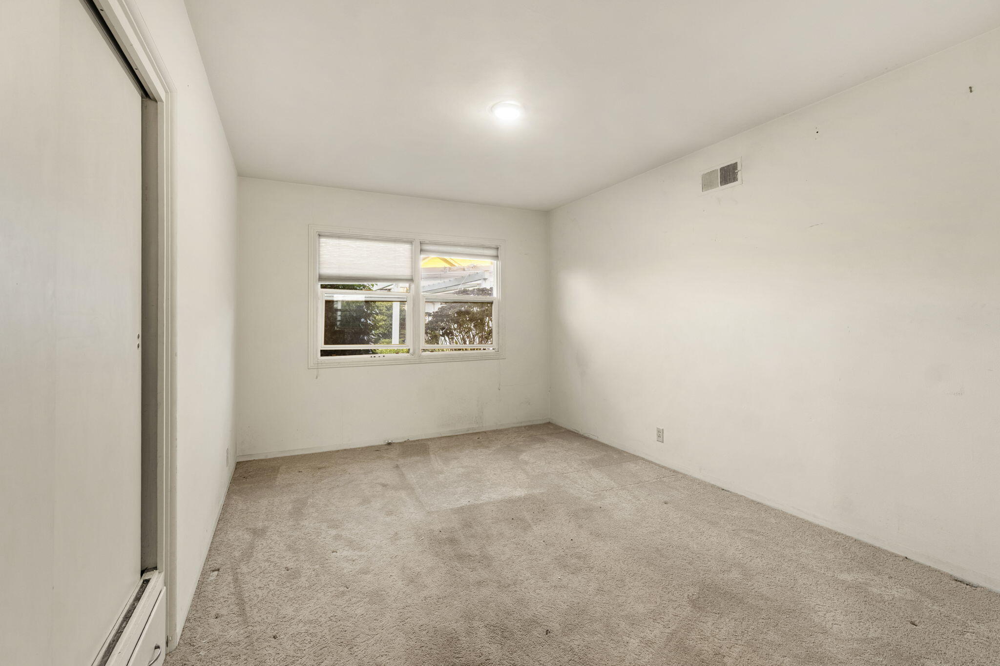 2733 G Street Street