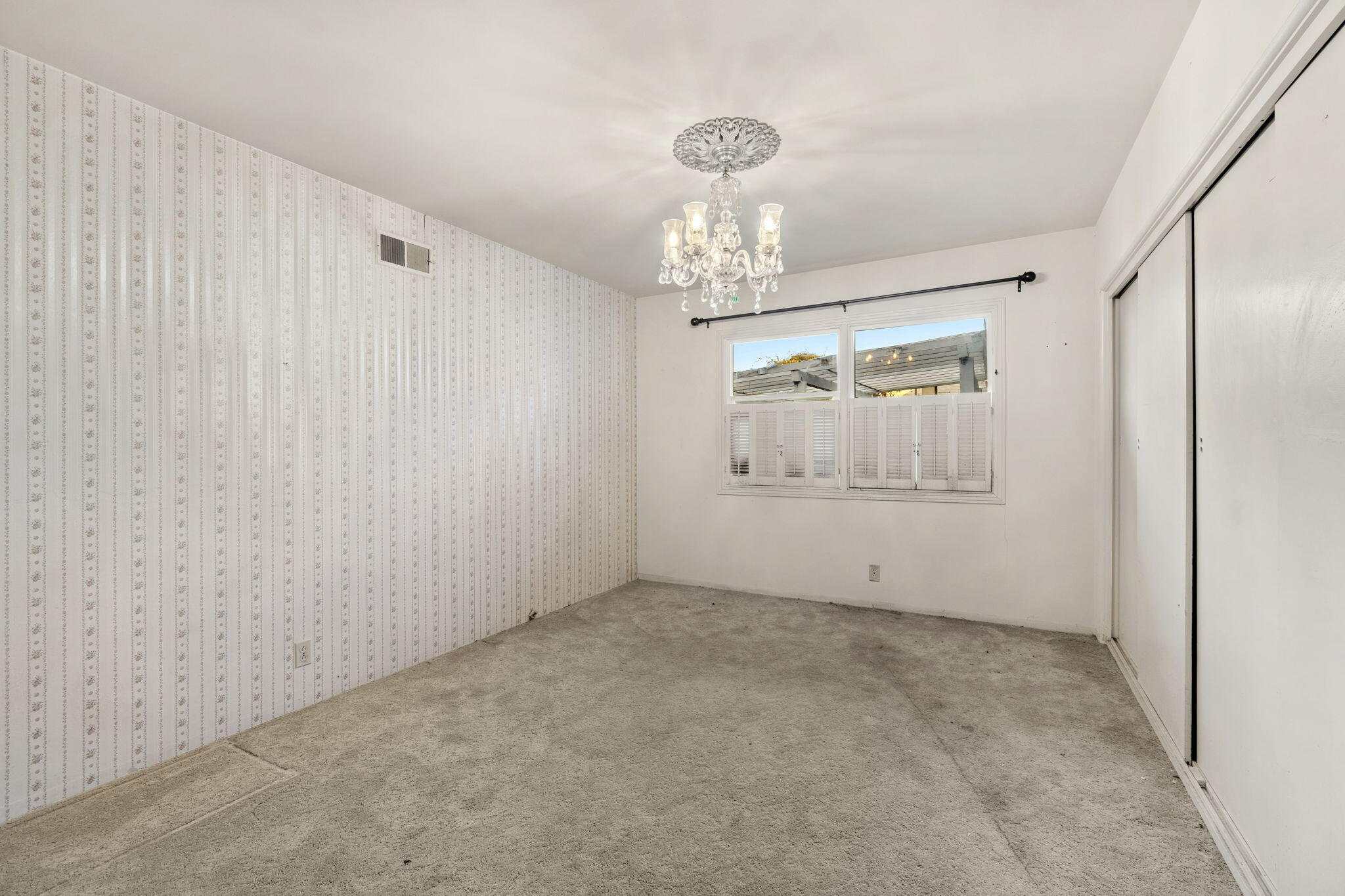 2733 G Street Street