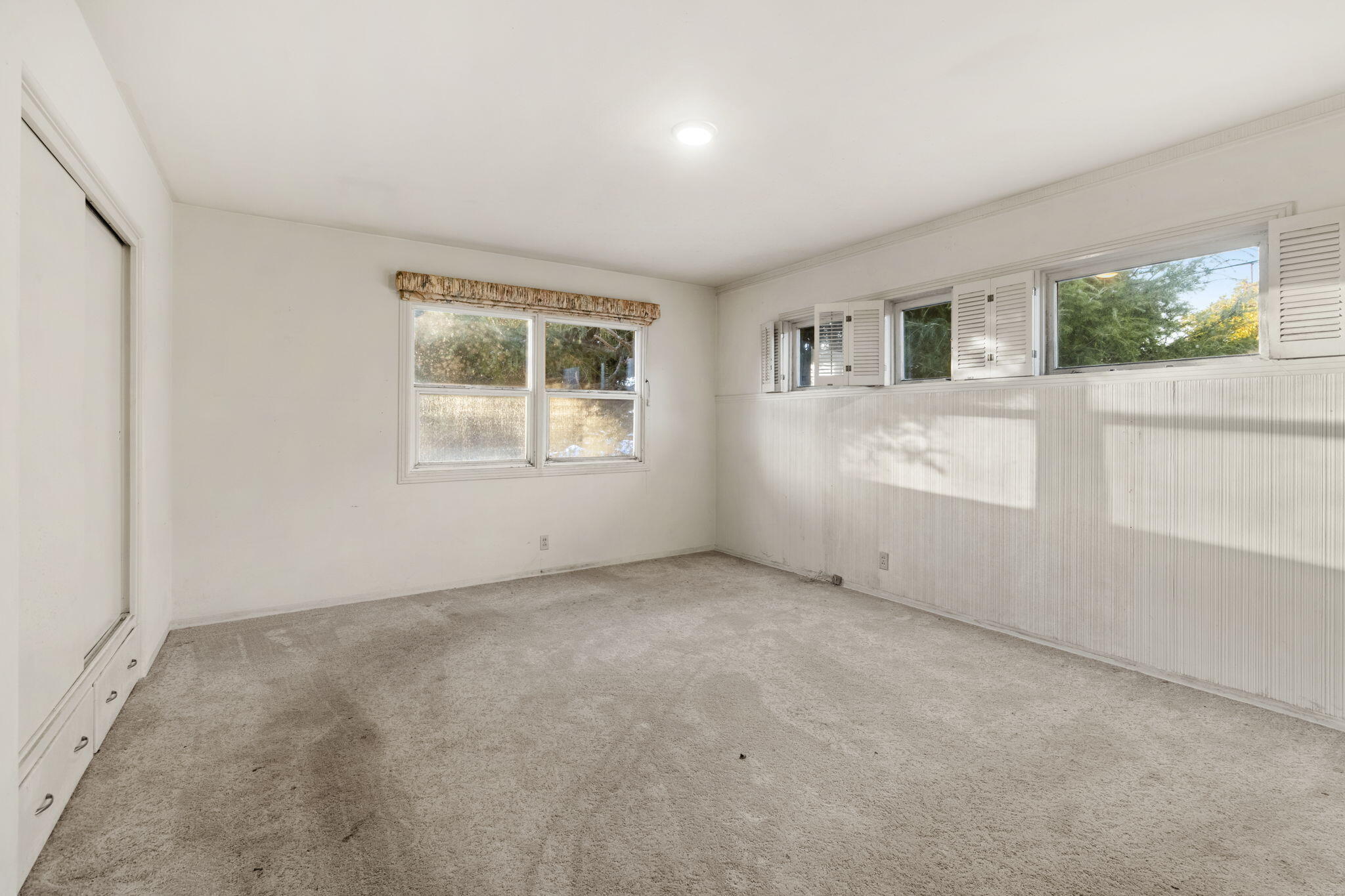 2733 G Street Street