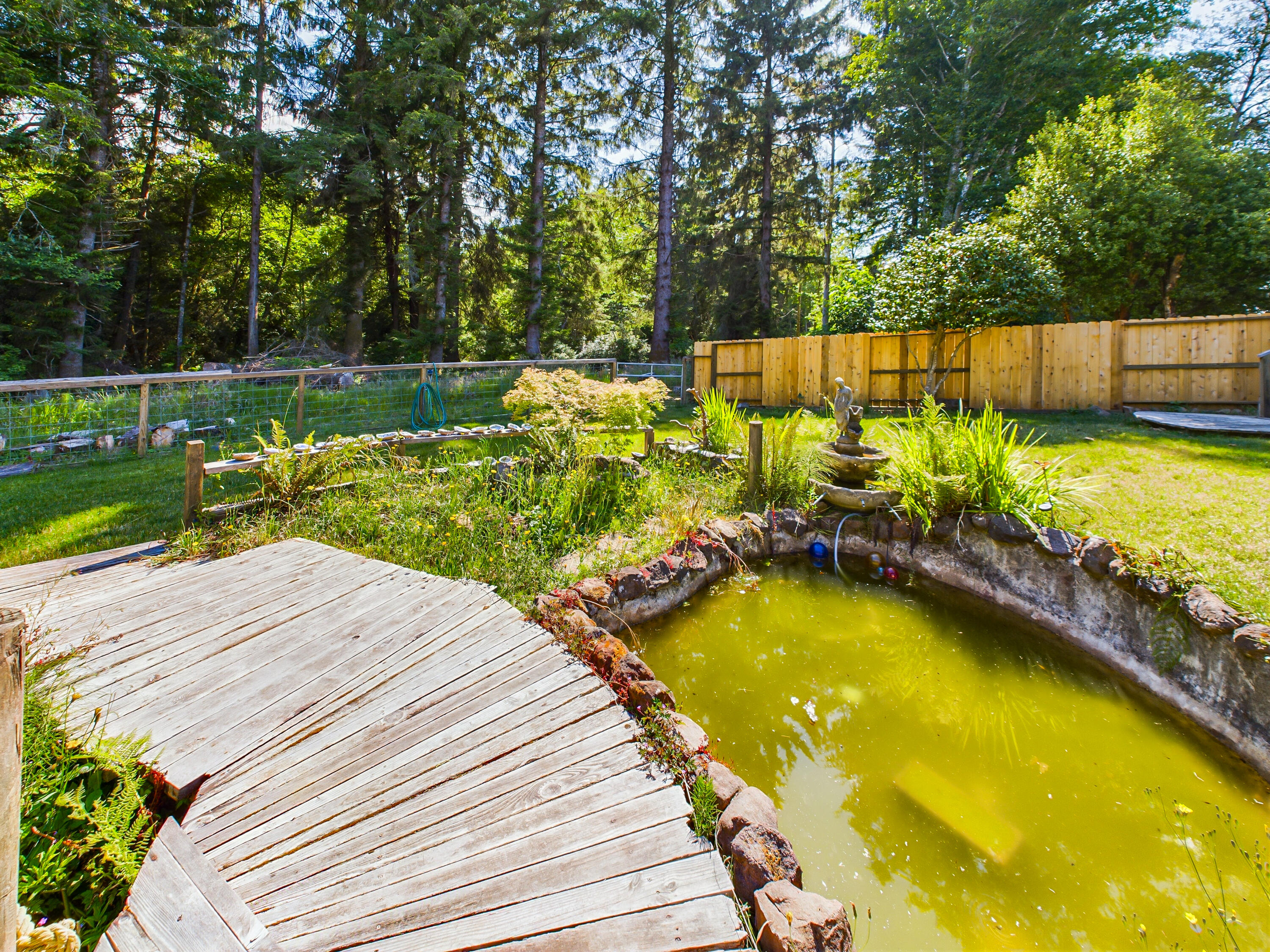 2395 Meadow Court, McKinleyville