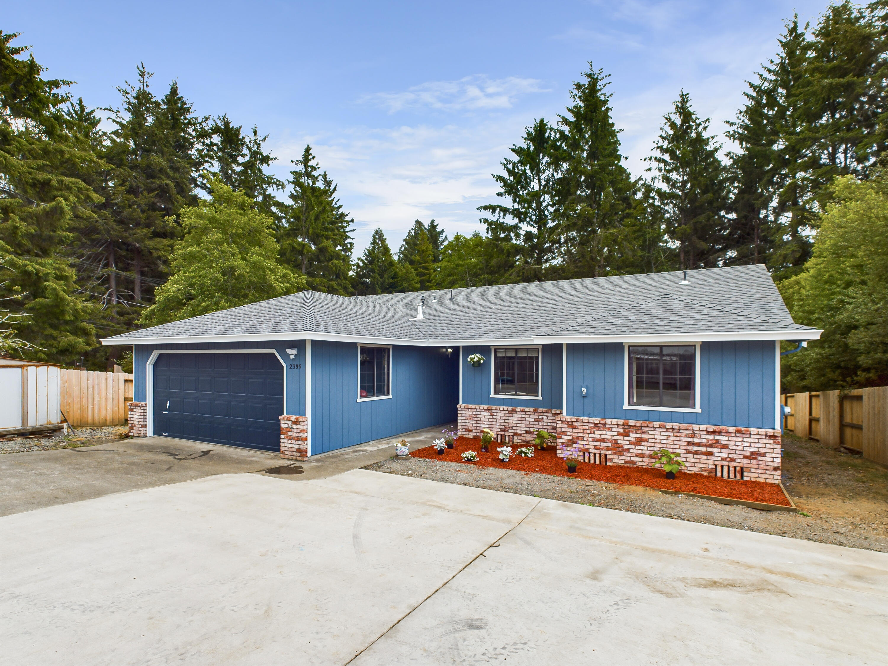 2395 Meadow Court, McKinleyville