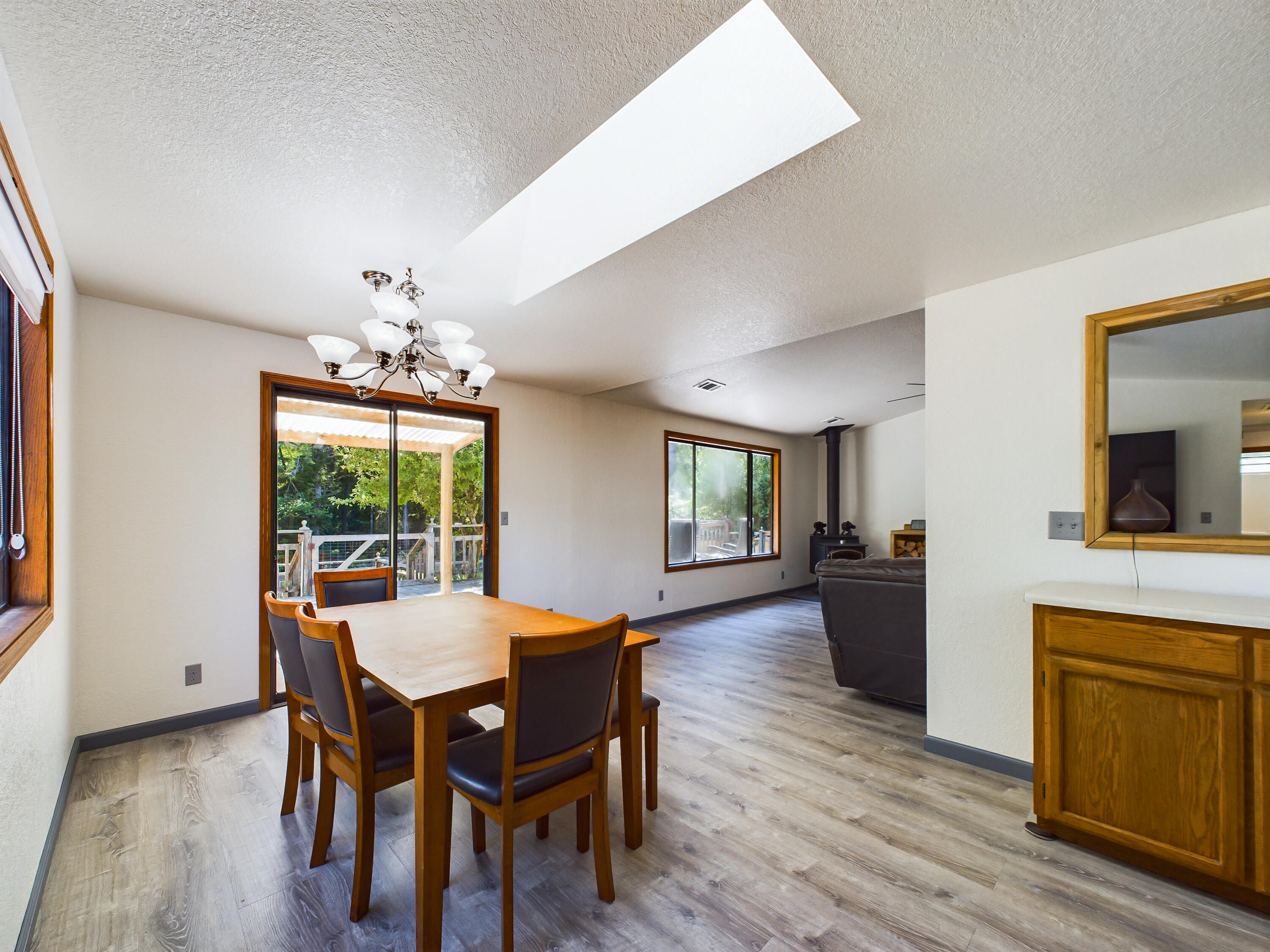 2395 Meadow Court, McKinleyville