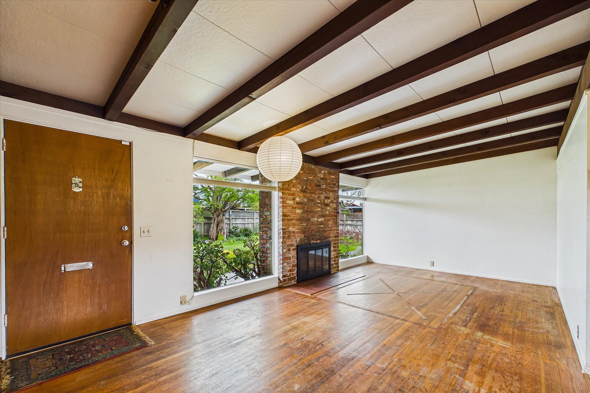 1981 Forest Lake Drive