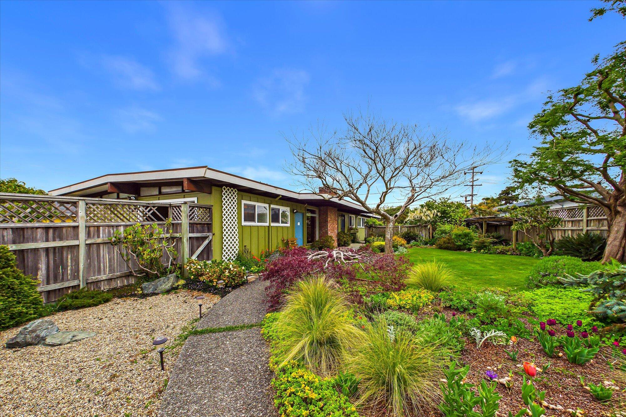 1981 Forest Lake Drive
