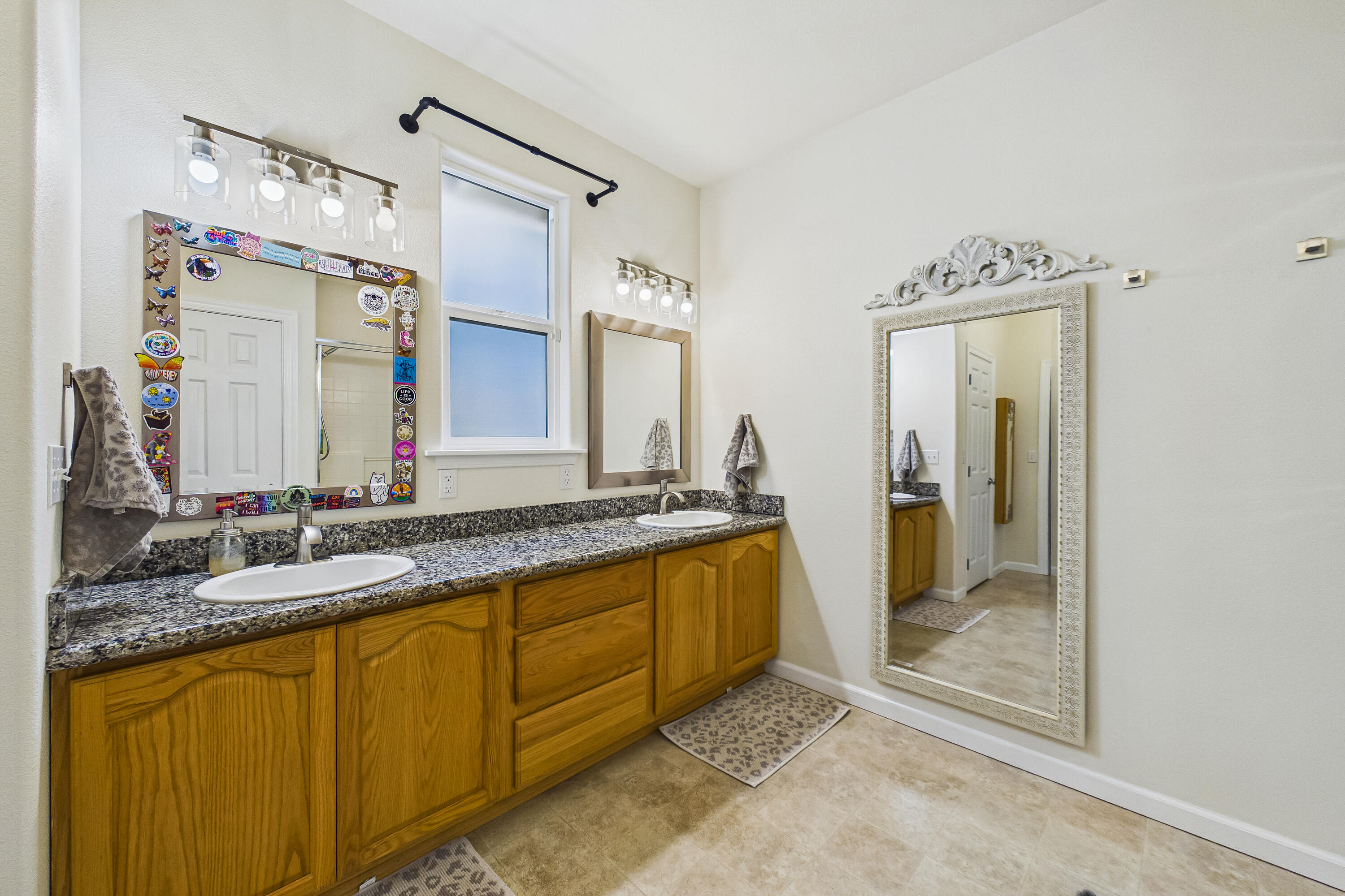 2105 Ardagh Court