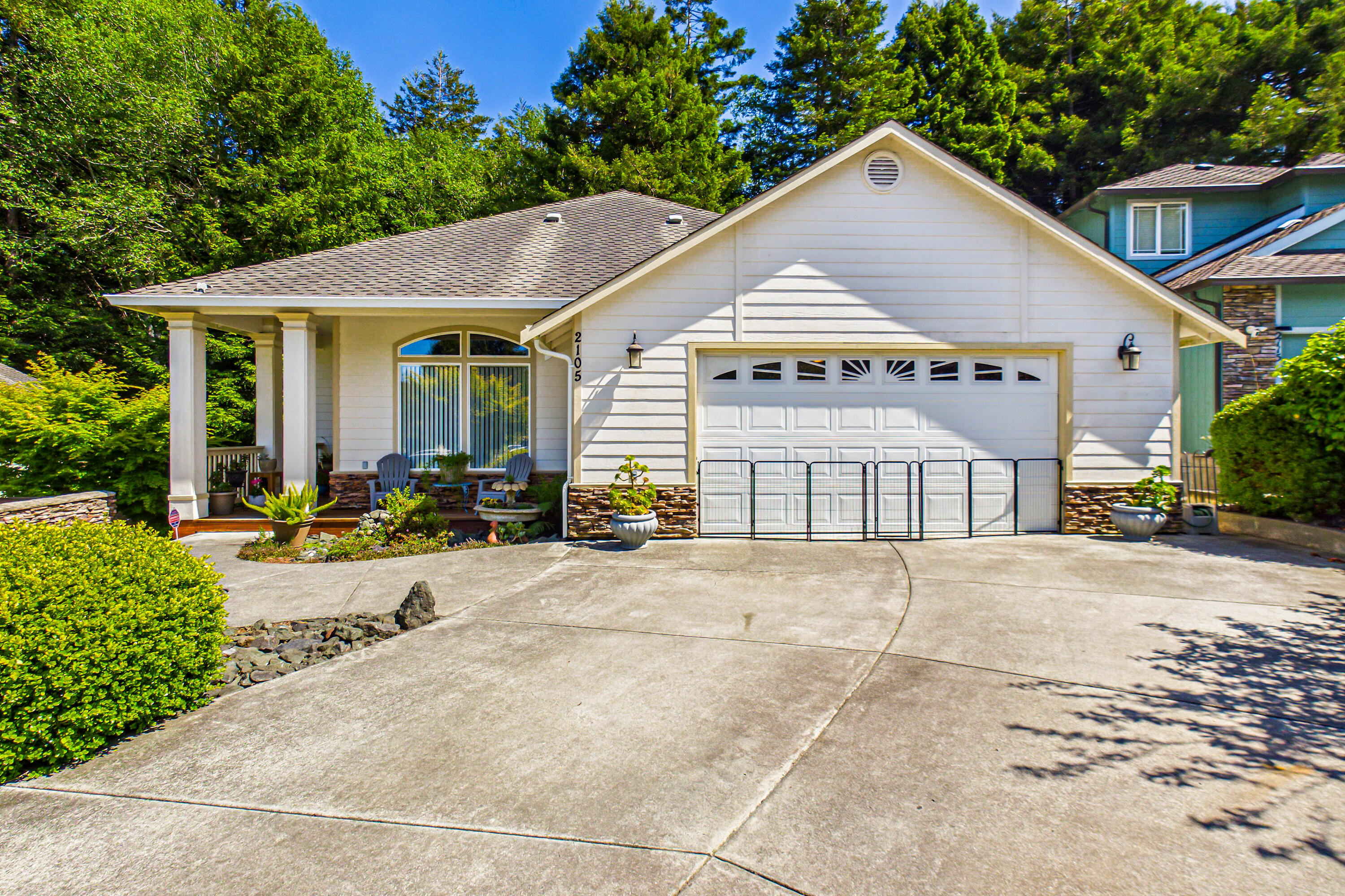 2105 Ardagh Court