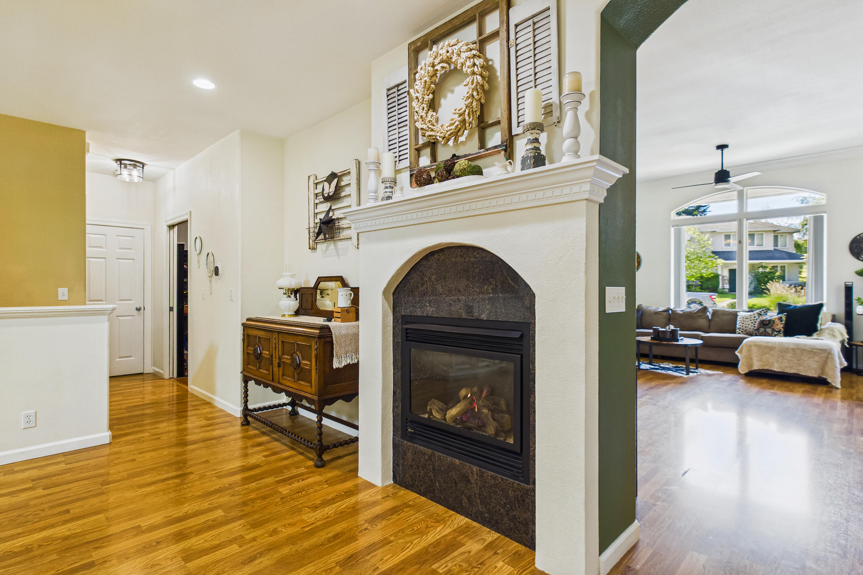 2105 Ardagh Court