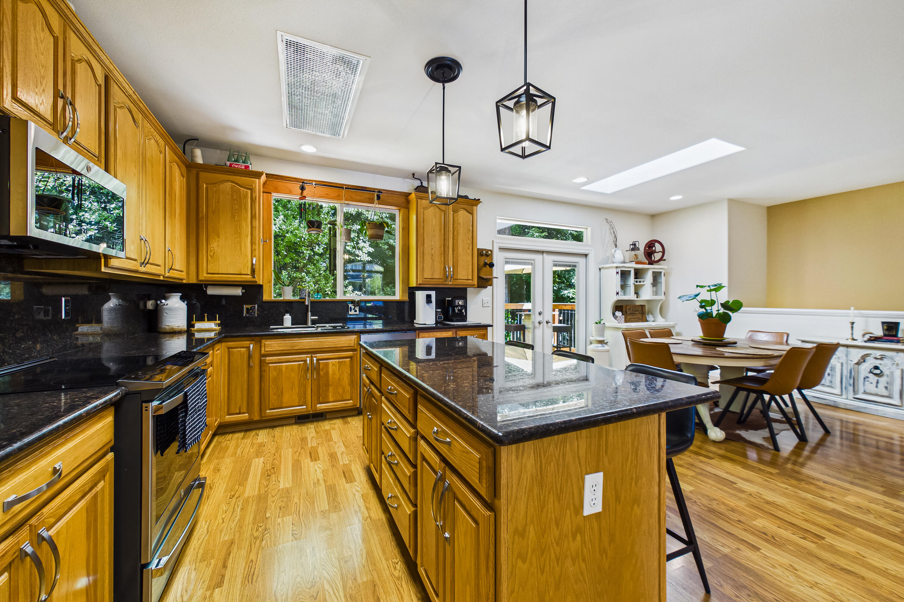2105 Ardagh Court