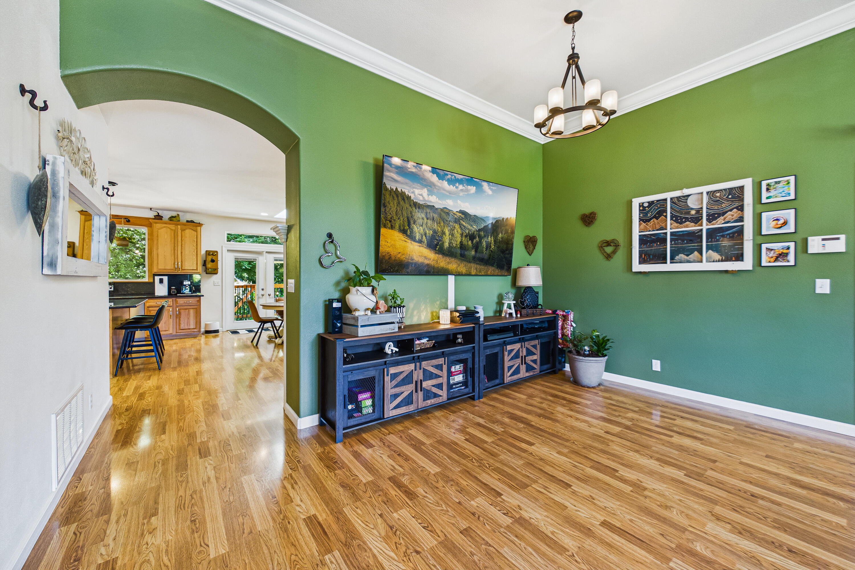 2105 Ardagh Court