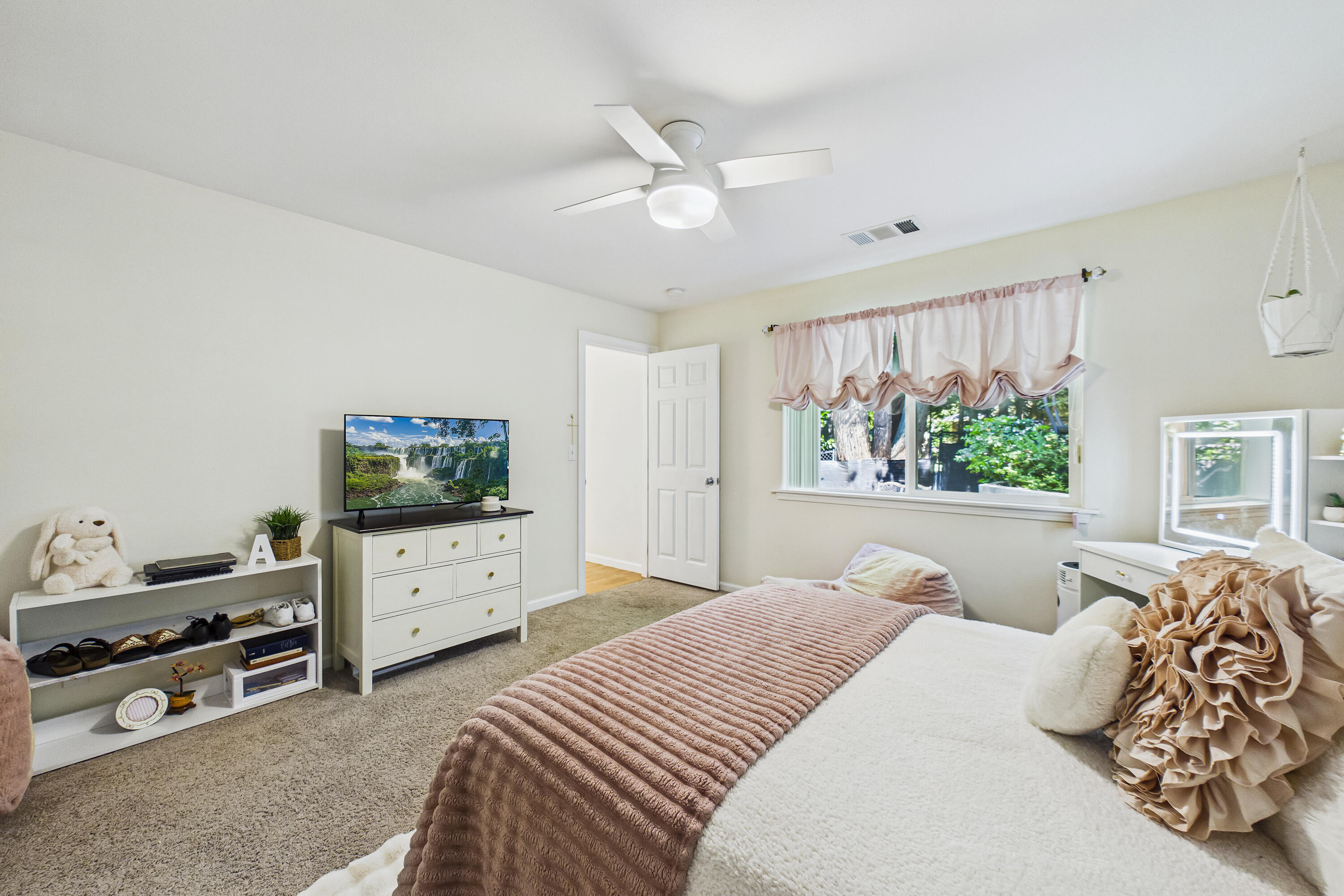 2105 Ardagh Court