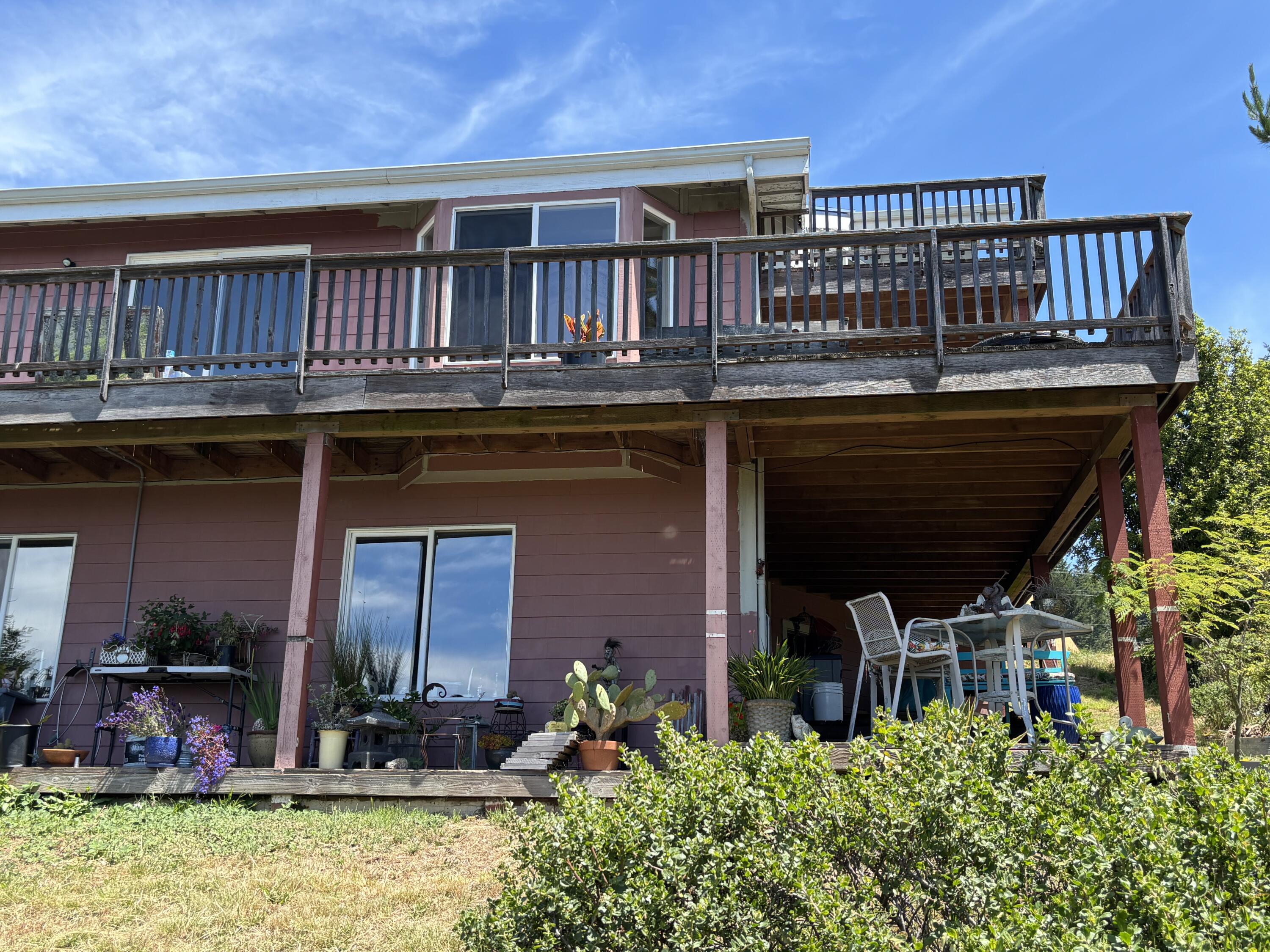 94 Sea Crest Road