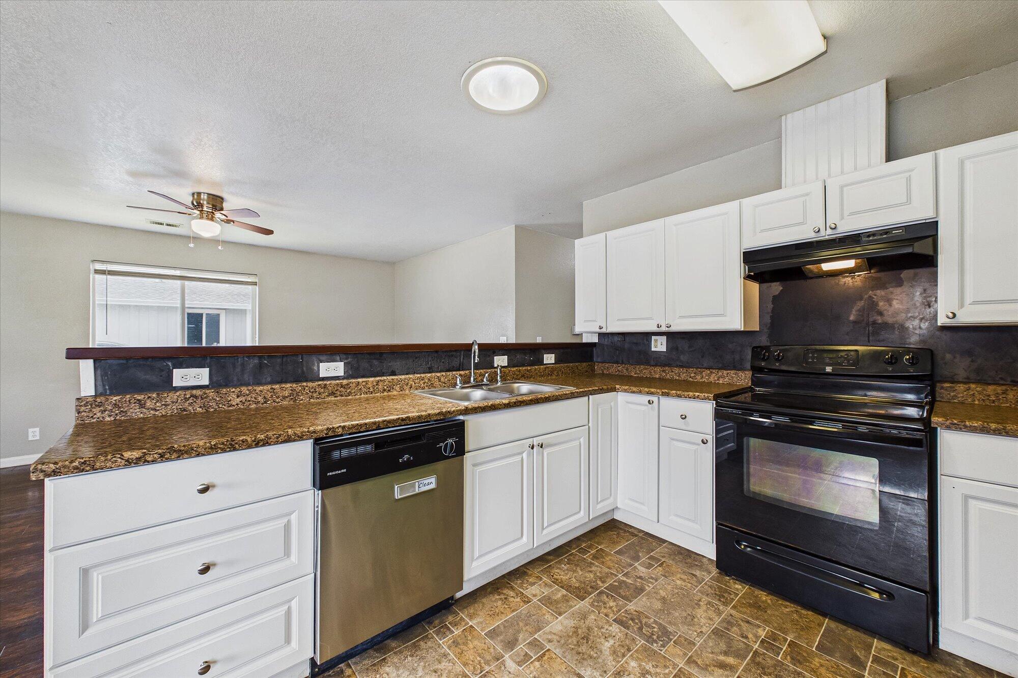 2160 Thiel Avenue, McKinleyville