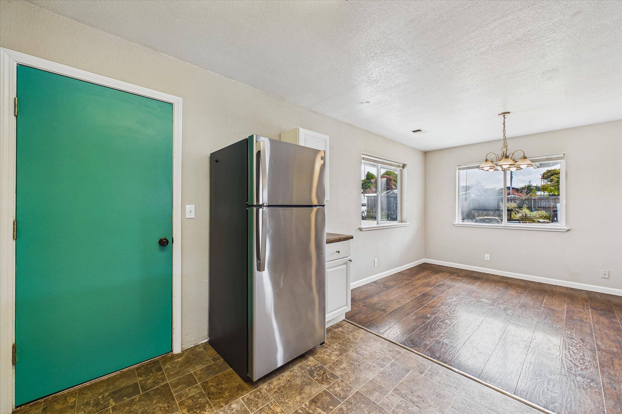 2160 Thiel Avenue, McKinleyville