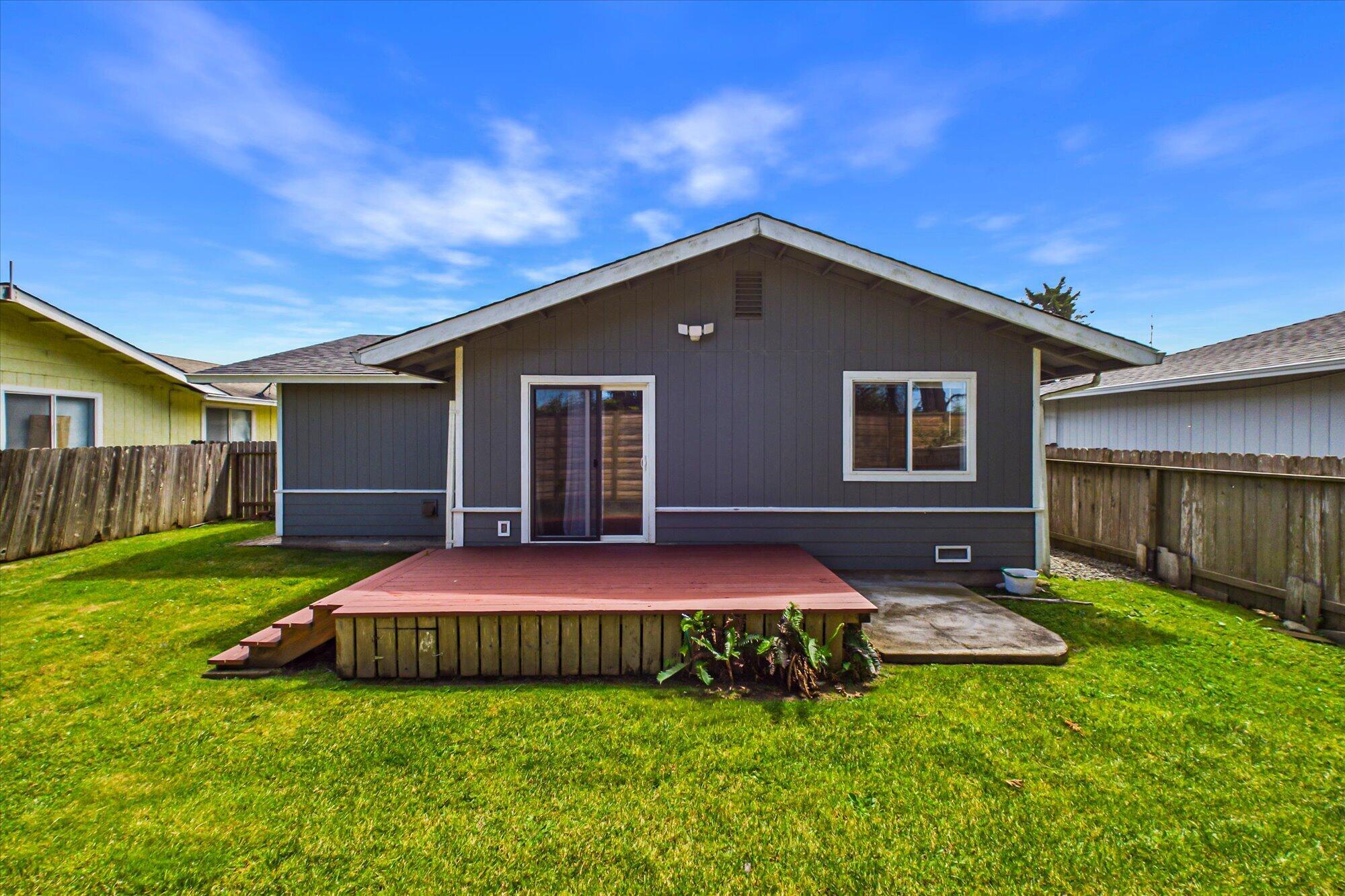 2160 Thiel Avenue, McKinleyville