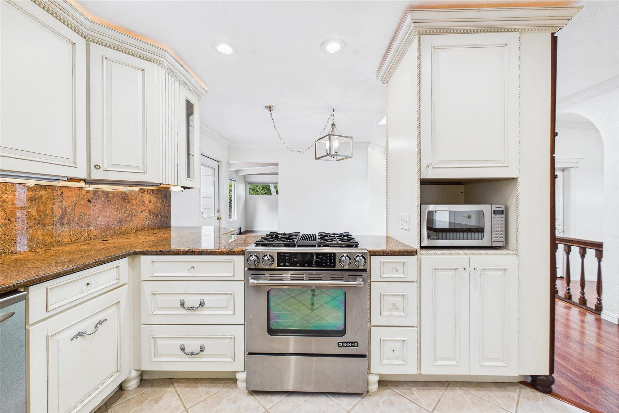 6698 Bret Harte Lane