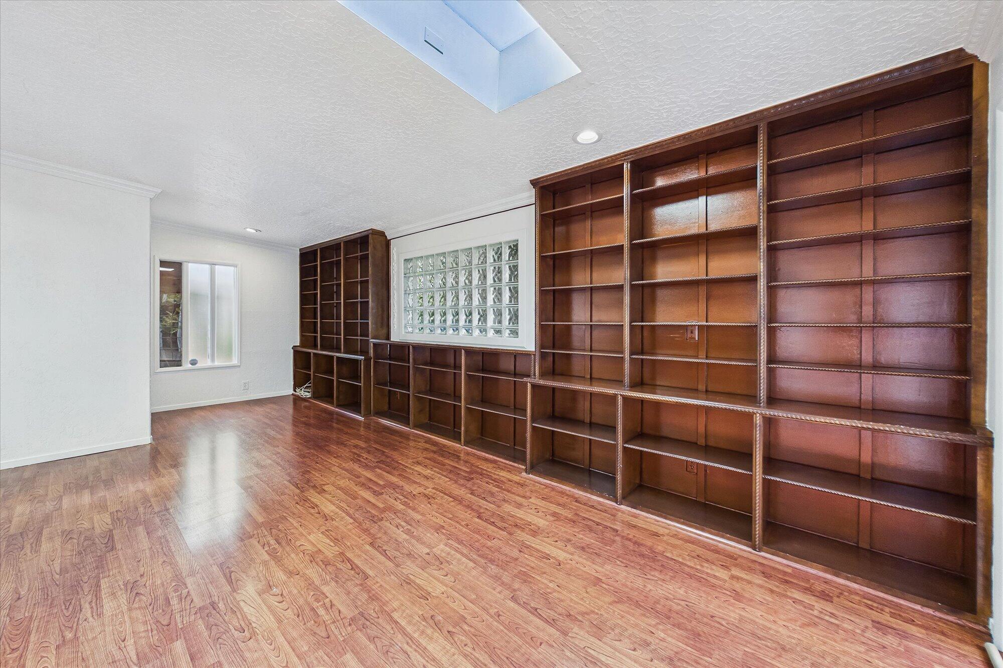 6698 Bret Harte Lane