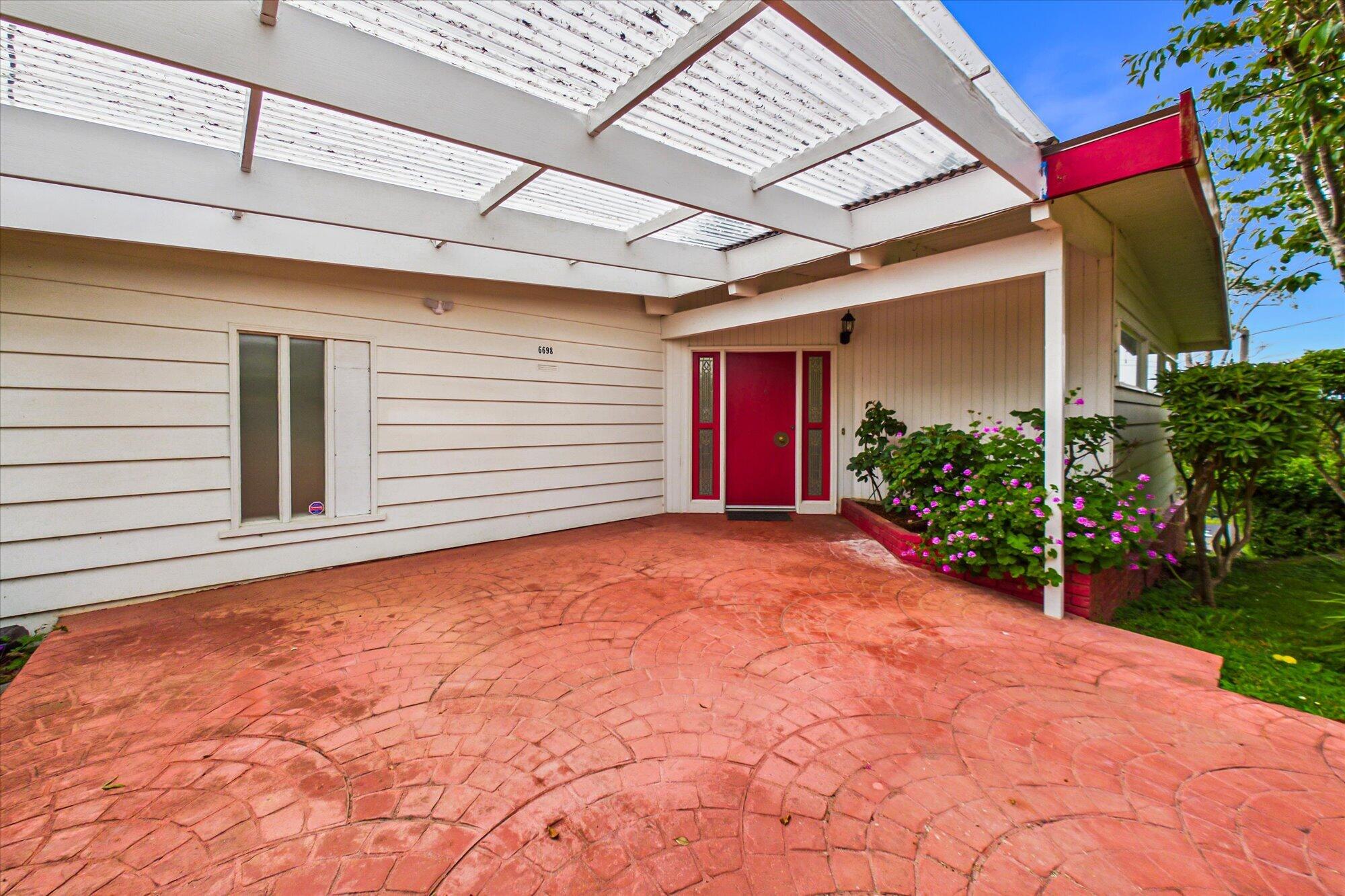 6698 Bret Harte Lane