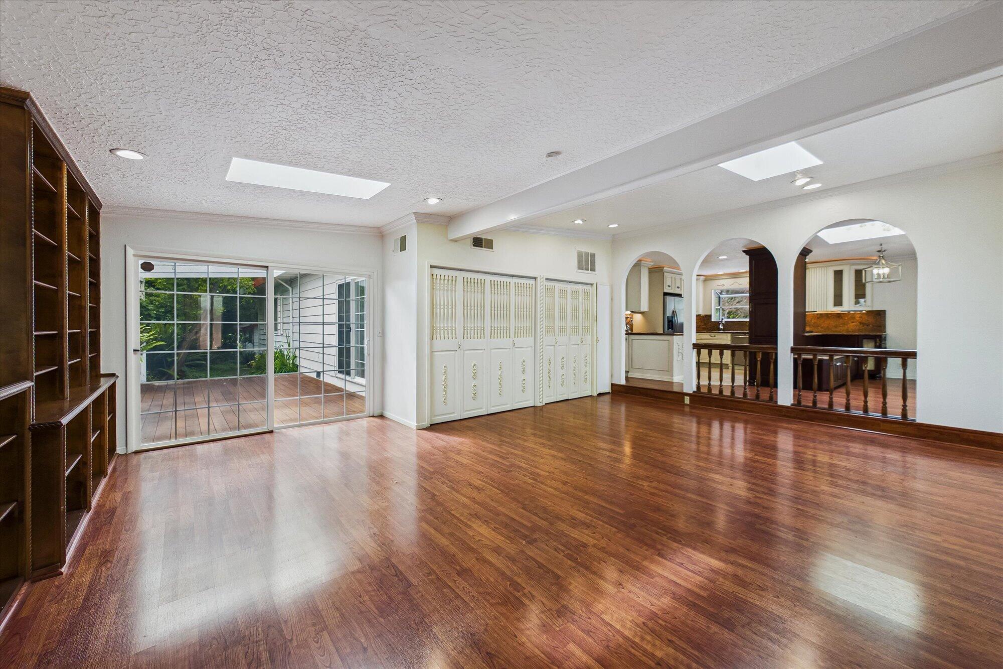 6698 Bret Harte Lane