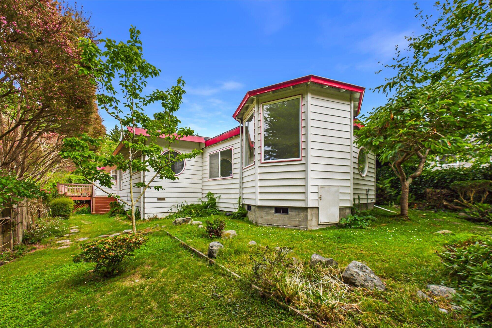 6698 Bret Harte Lane