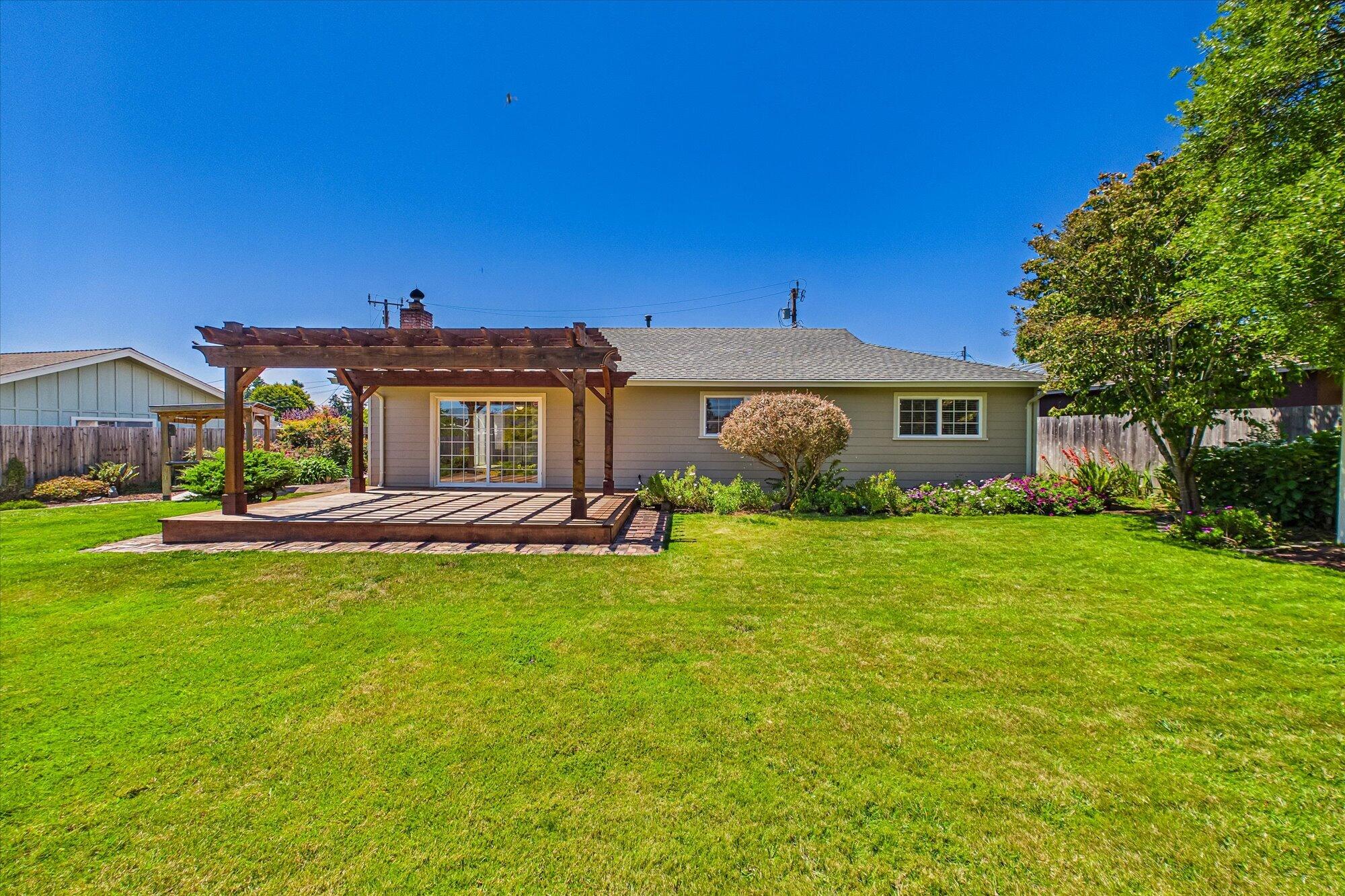 616 Martin Way