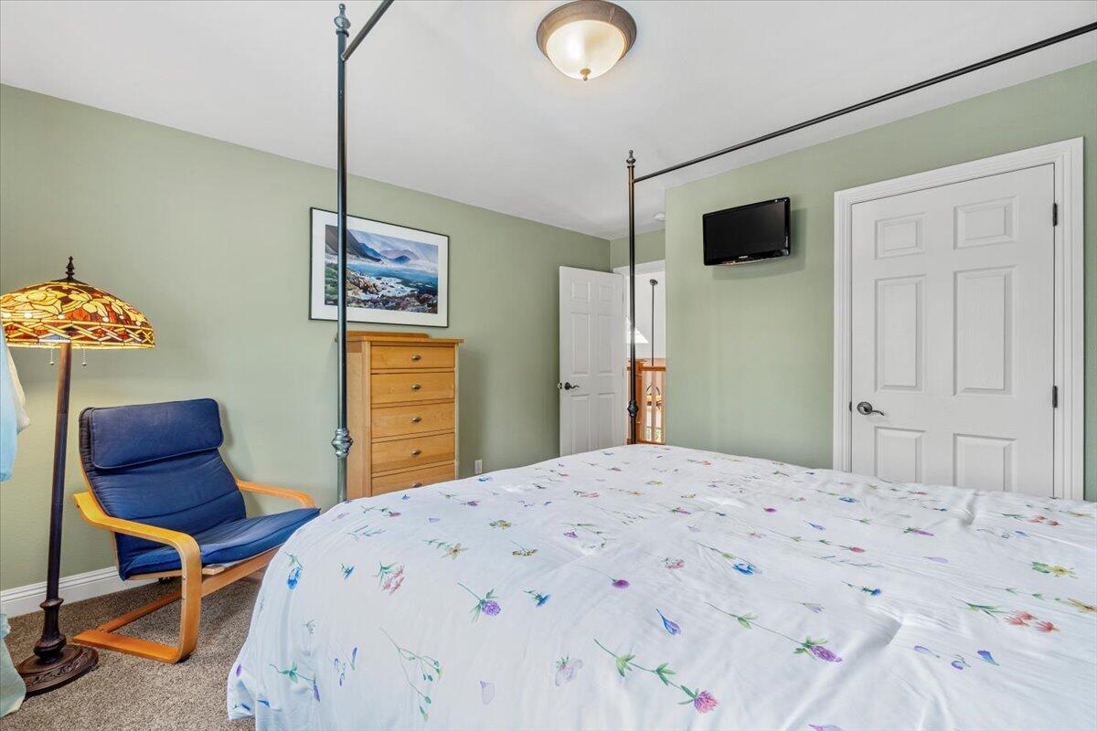 2220 Hewitt Road, McKinleyville