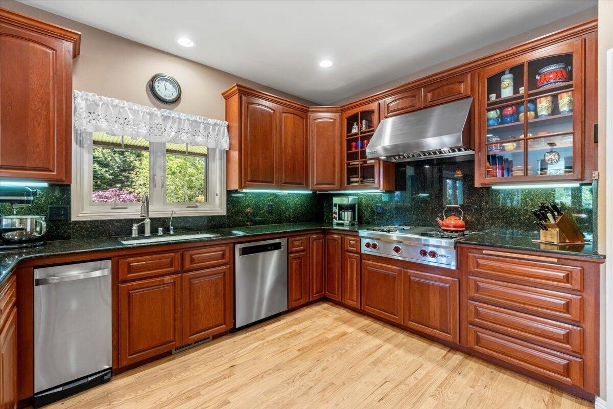 2220 Hewitt Road, McKinleyville