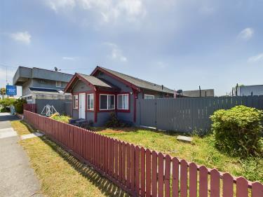 1616 4th Street